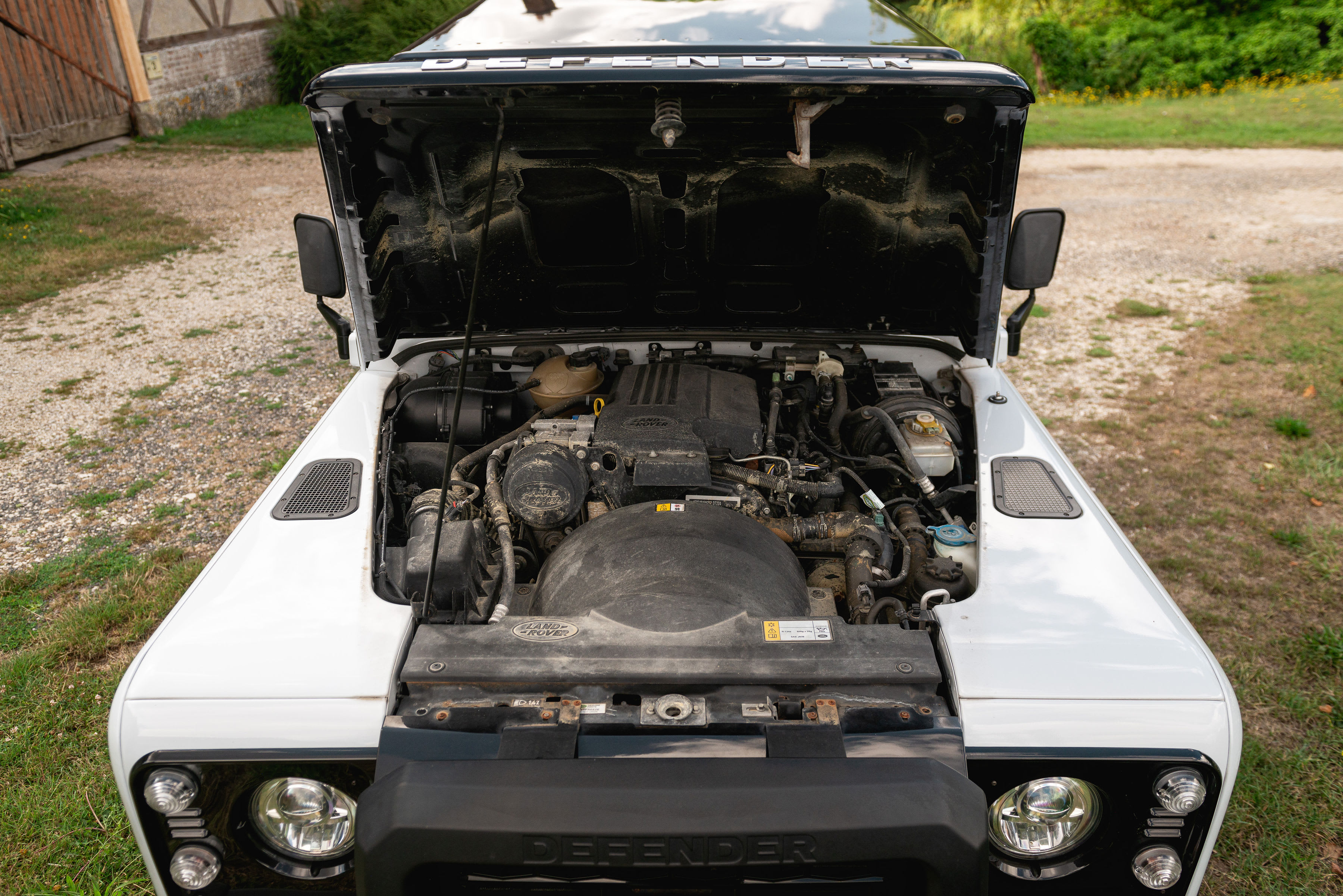 LAND ROVER Defender 90 Mark Ii Adventure Edition 2015 occasion mécanique (1)