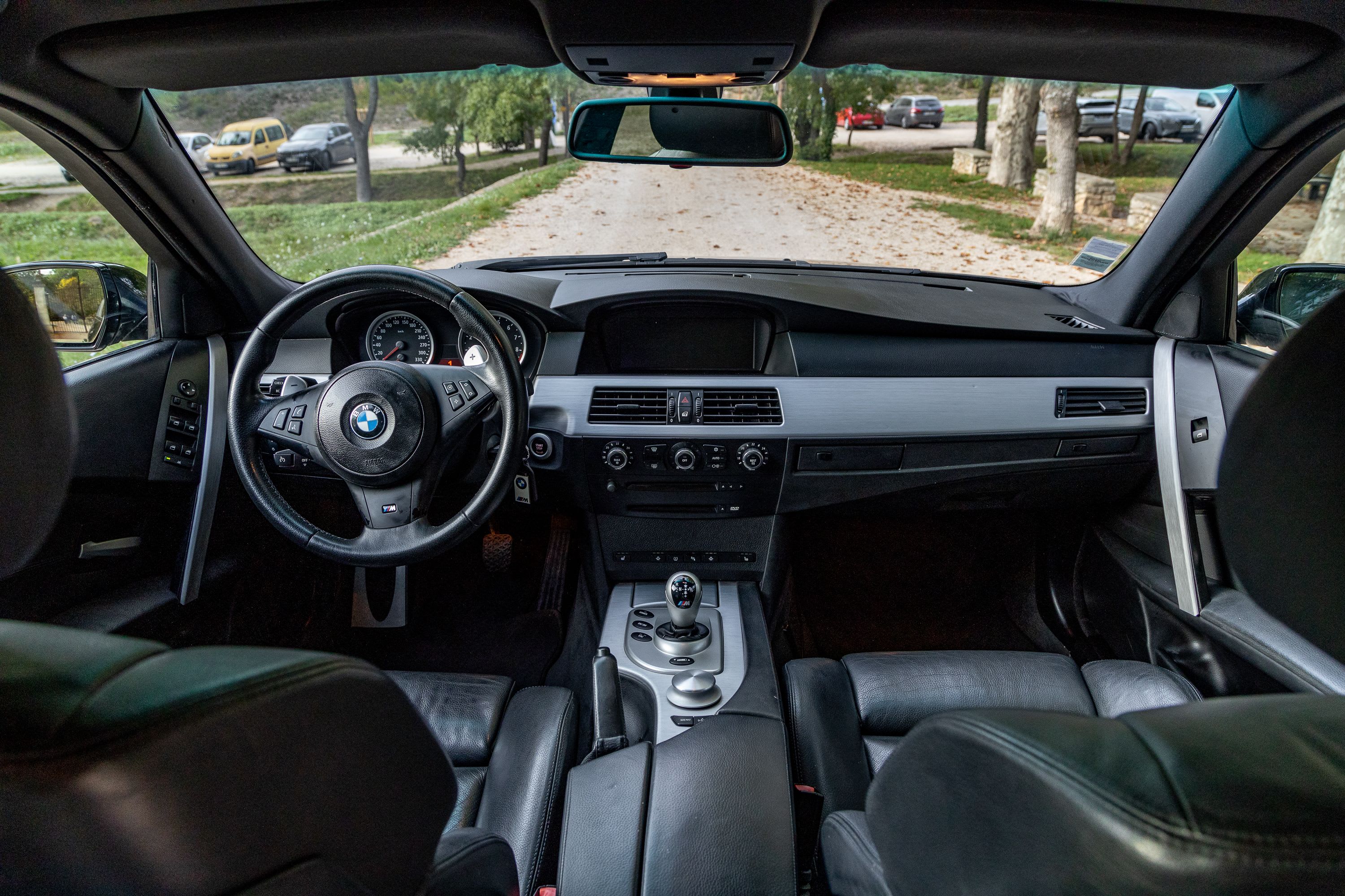 BMW M5 E60 2007 used interior (1)
