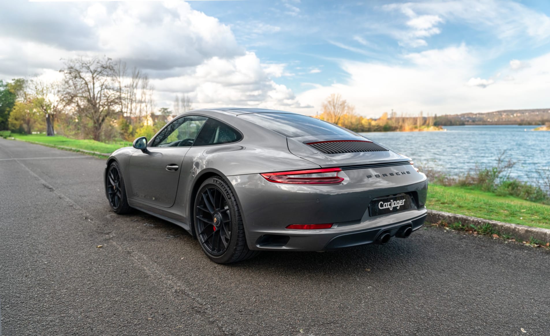 PORSCHE 911 991.2 carrera gts 2017