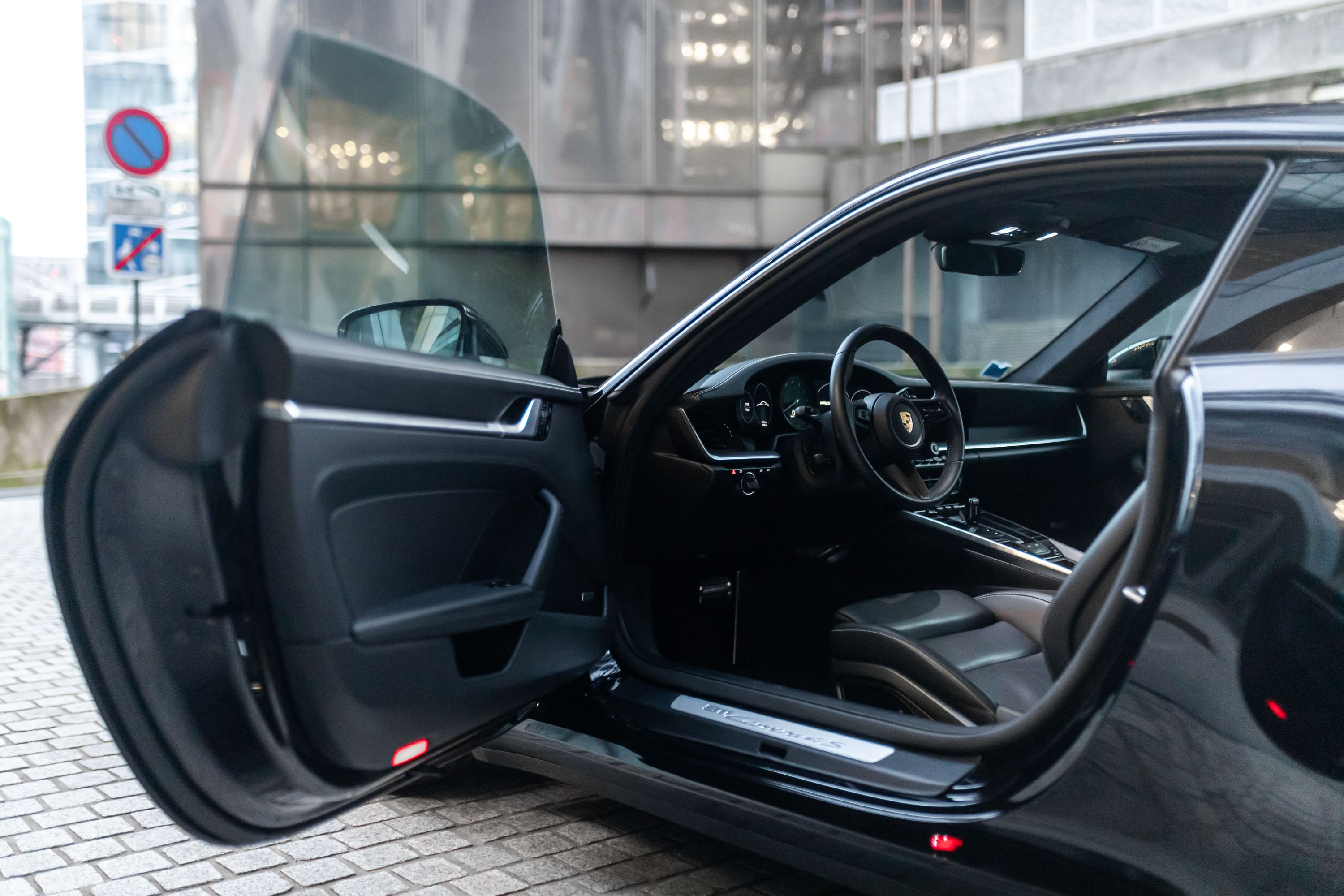 PORSCHE 911 992.1 Carrera 4s 2019 occasion intérieur (1)