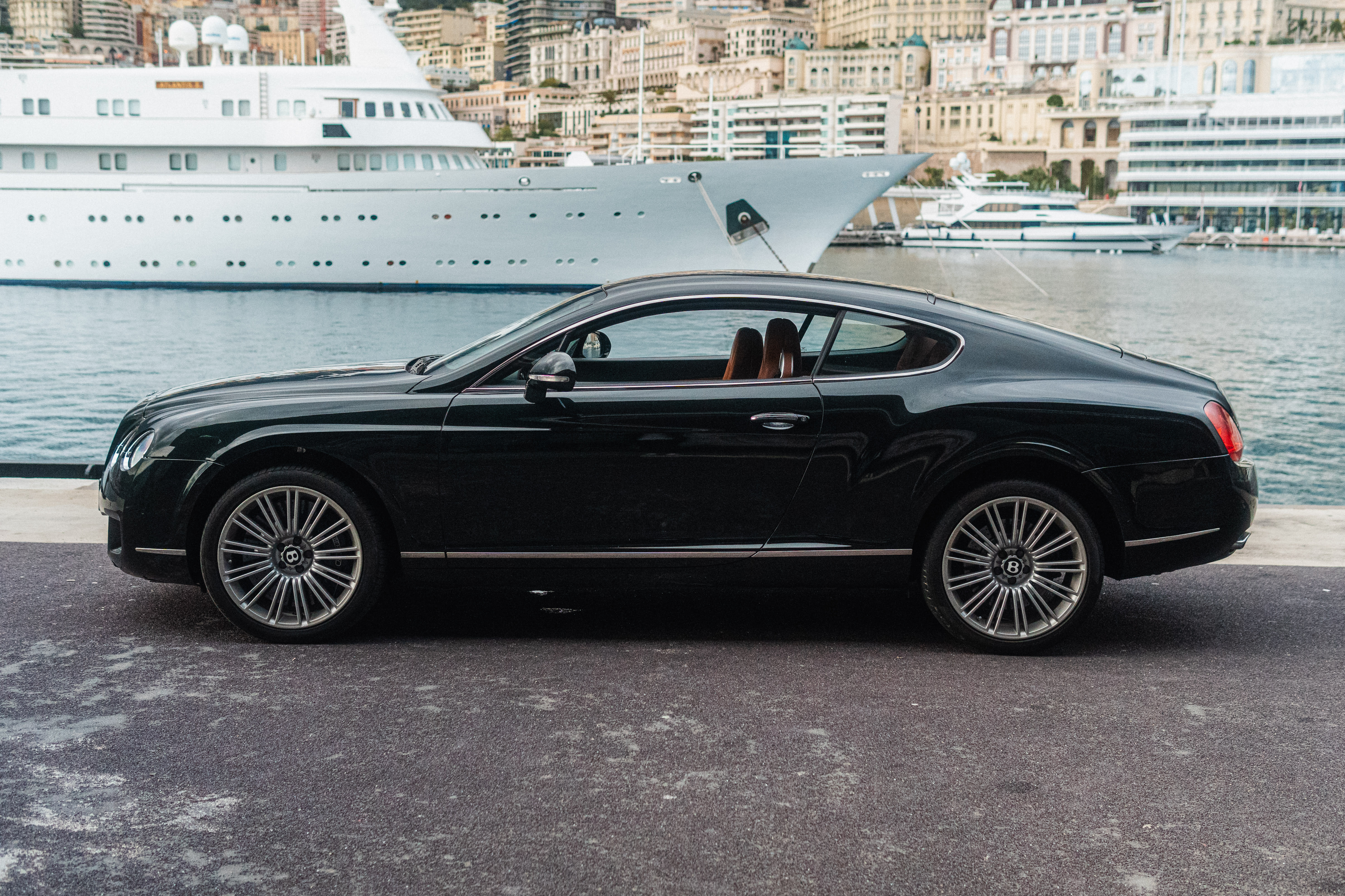 Bentley Continental Gt  