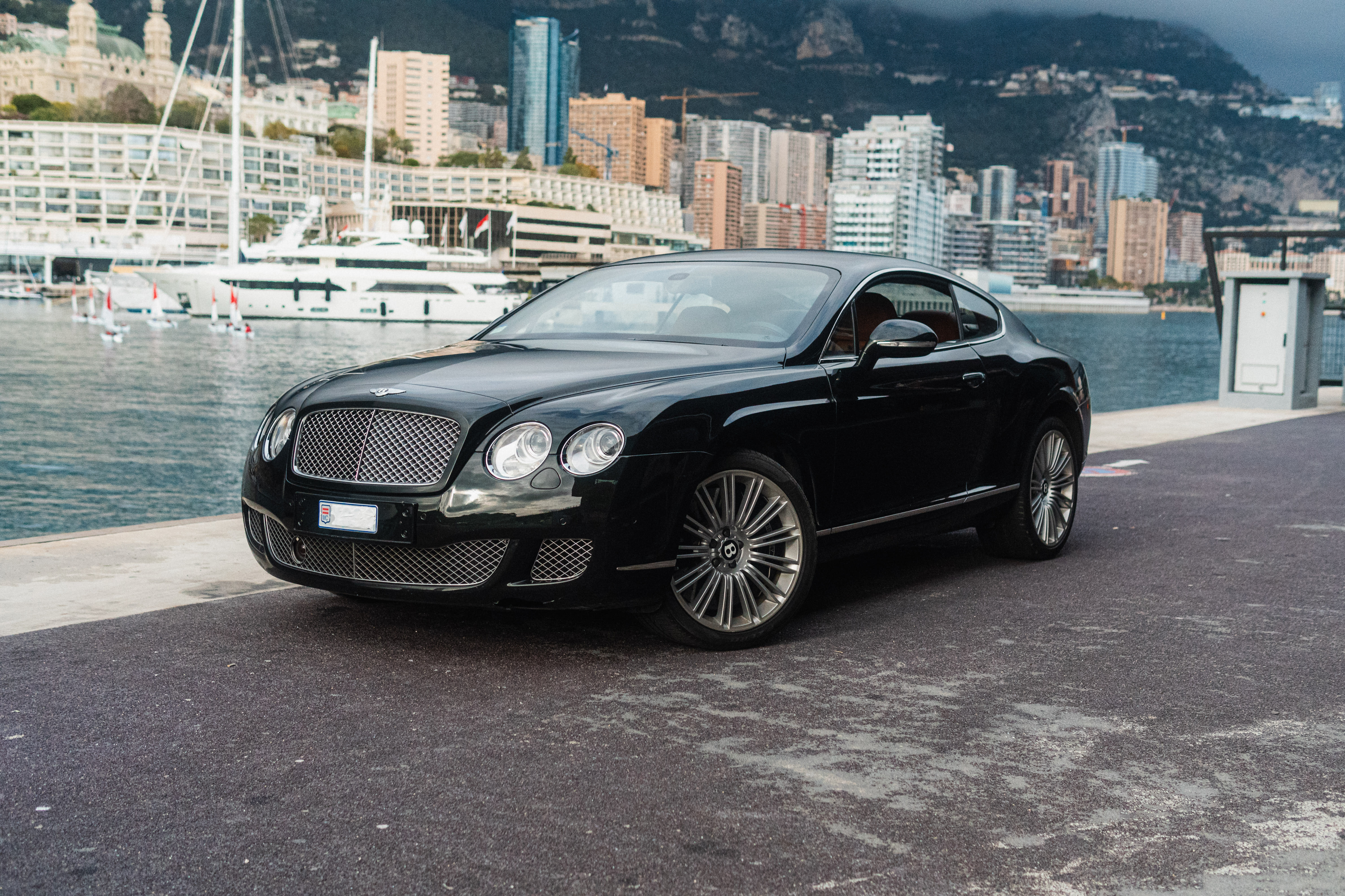 Bentley Continental Gt  