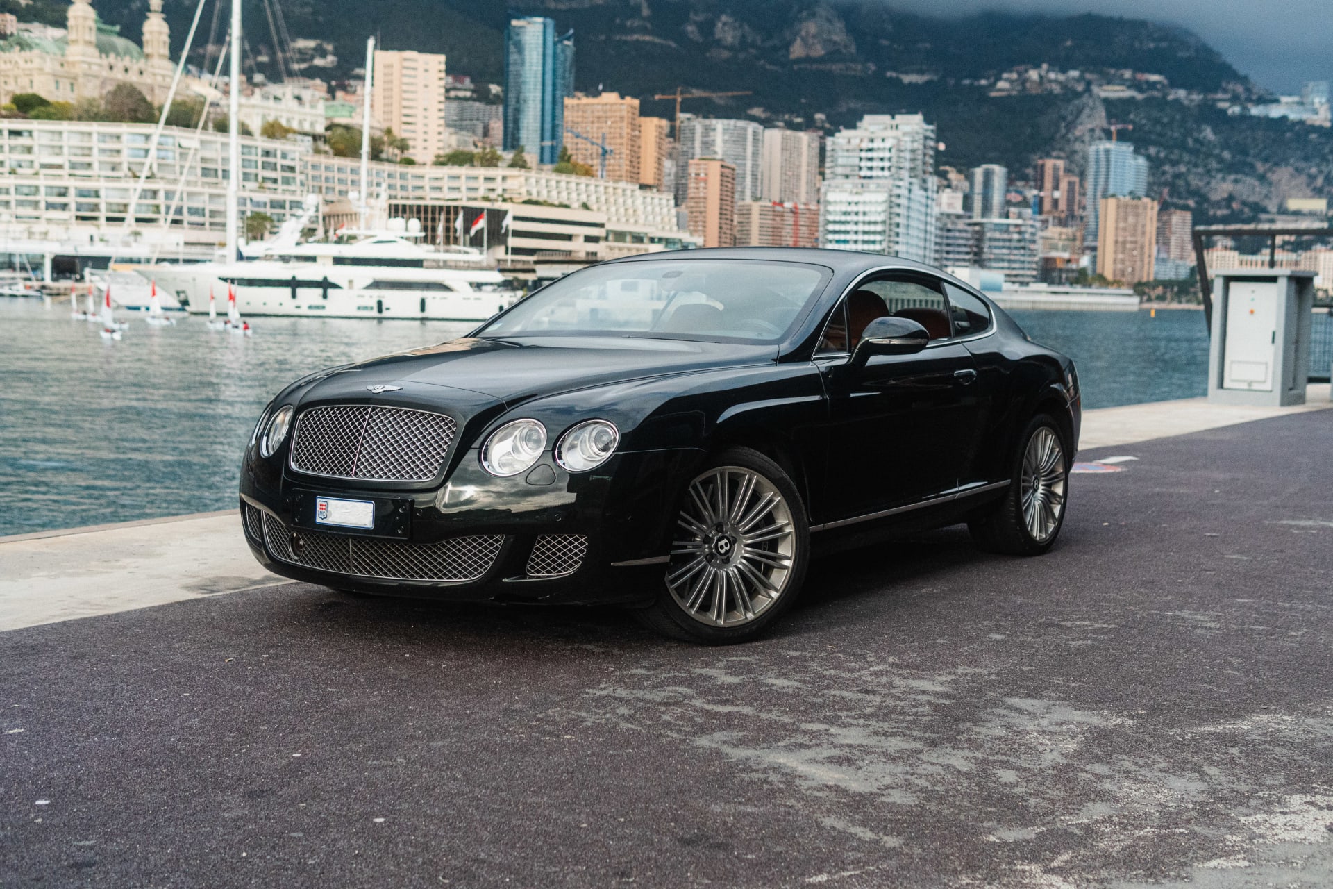 Bentley Continental Gt  