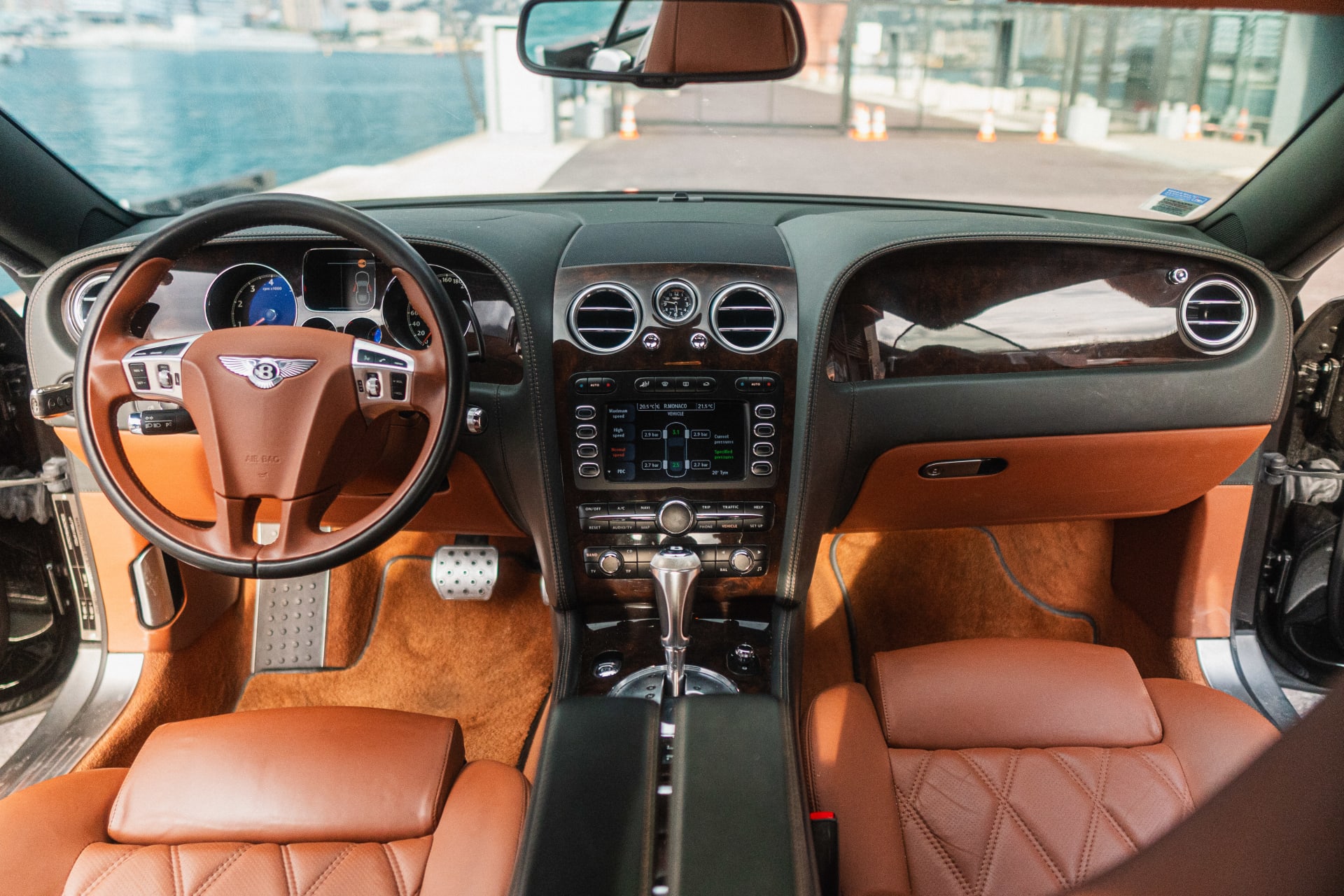 Bentley Continental Gt  