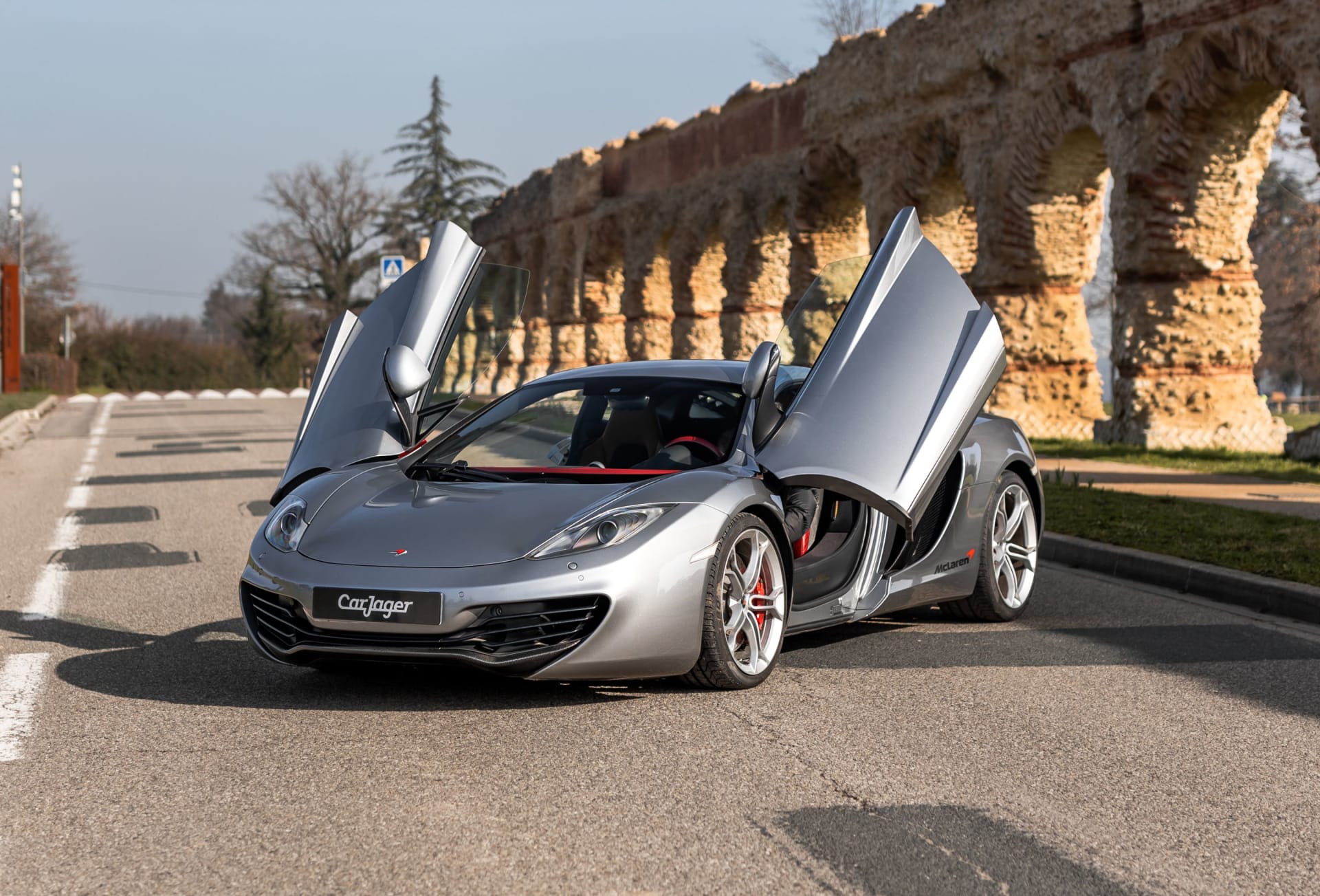 Mclaren Mp4-12c