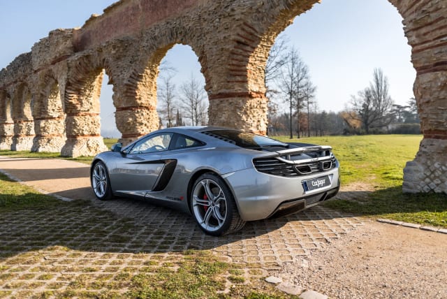 Mclaren Mp4-12c