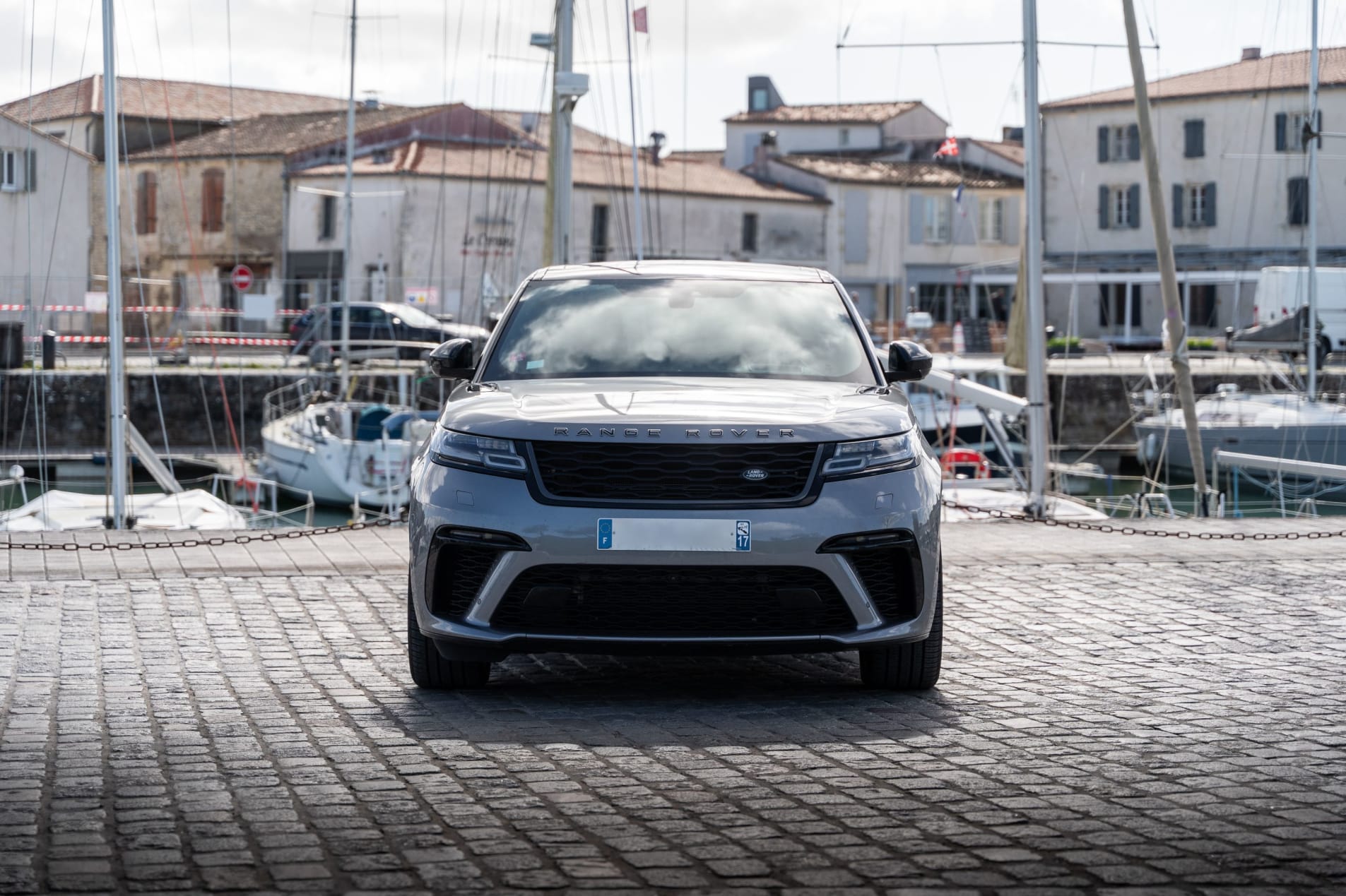 land rover rang rover velar P550 SV Autobiography