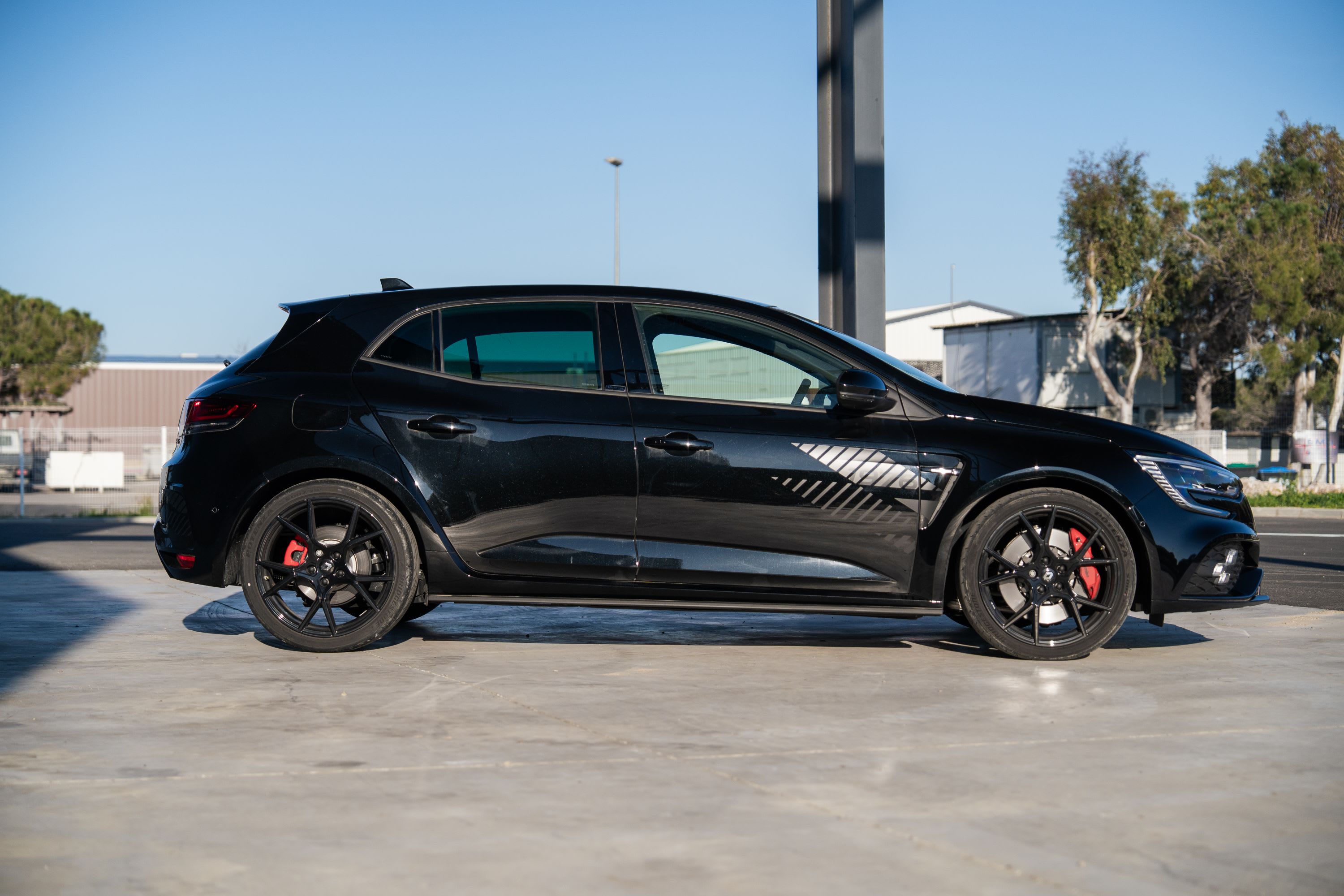 RENAULT Mégane Iv R.s. 300 Ultime 2023 occasion extérieur (2)