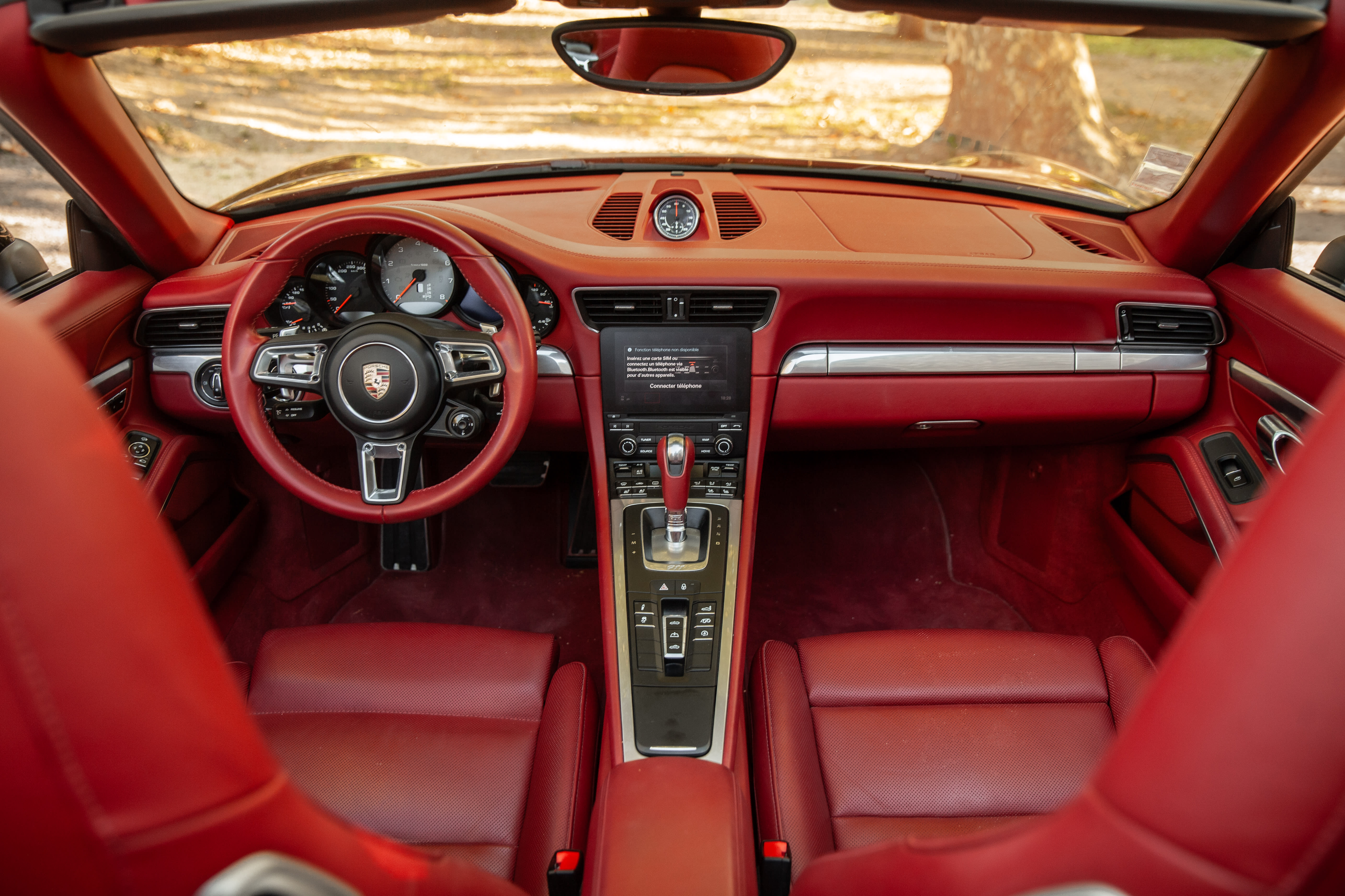 PORSCHE 911 991.2 Carrera S 2016 used interior (1)