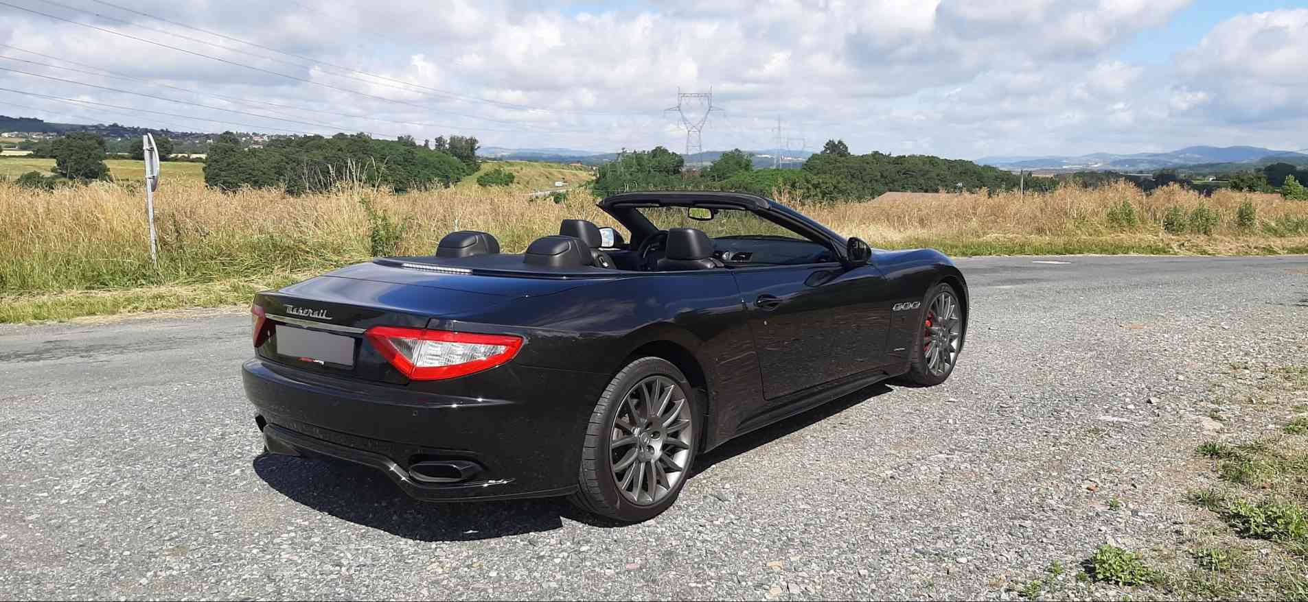 MASERATI Grancabrio Sport 2012