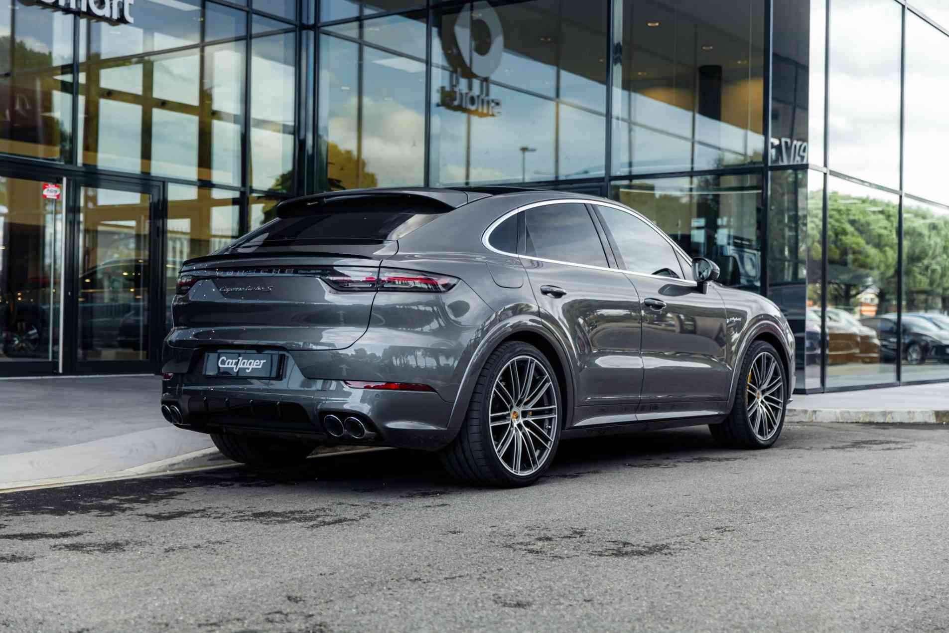 PORSCHE Cayenne Coupé Turbo S-E 2021