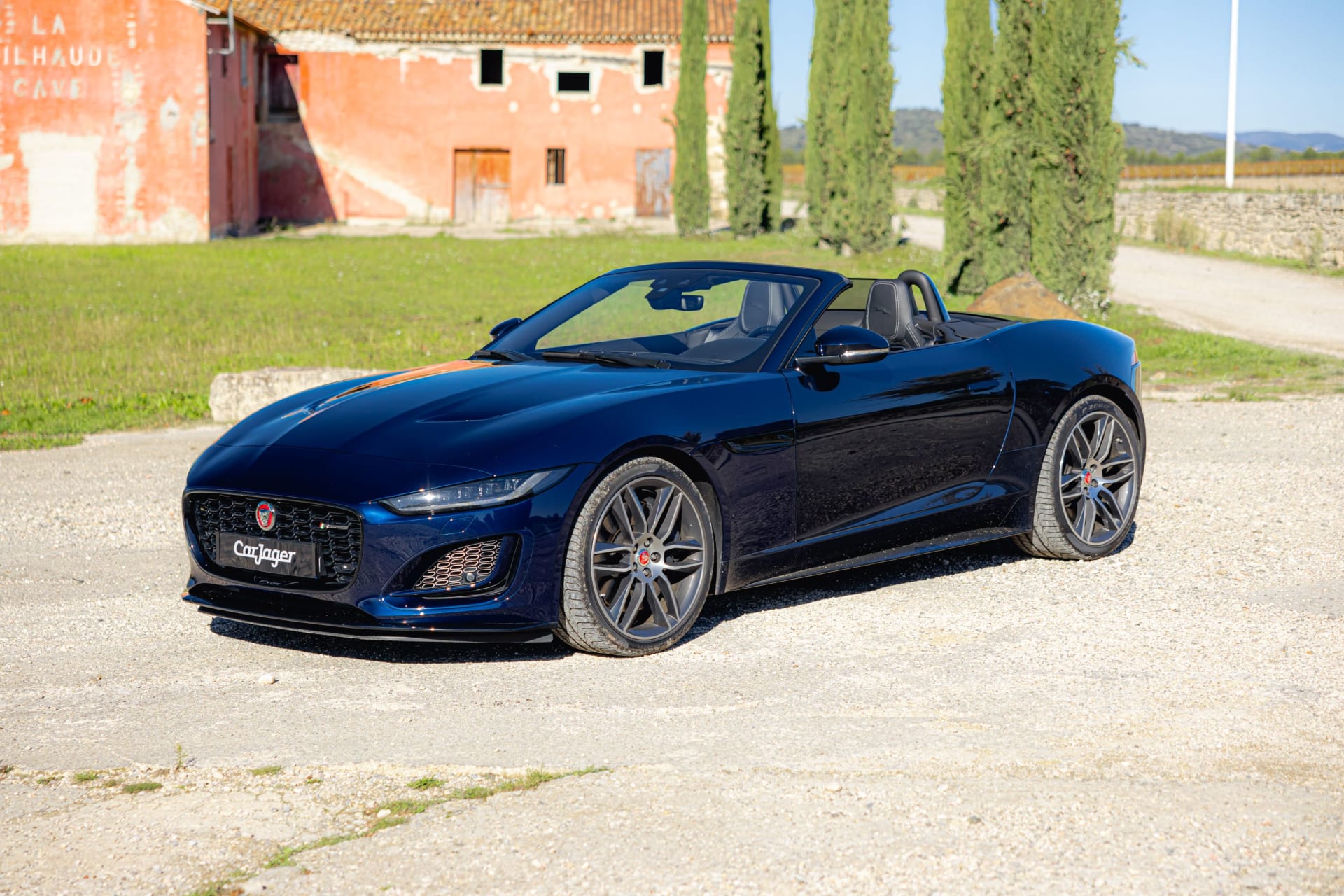 Jaguar F-type P450 R-dynamic