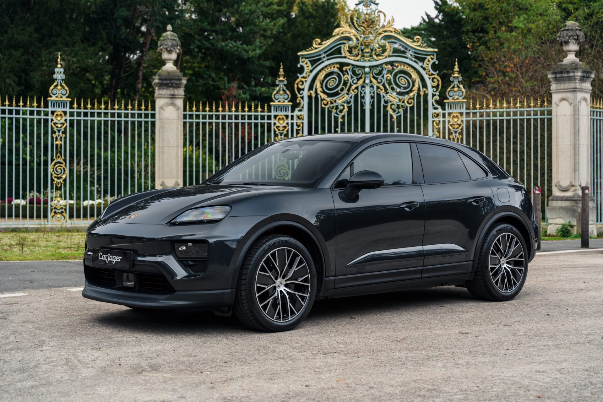 Porsche Macan Electric