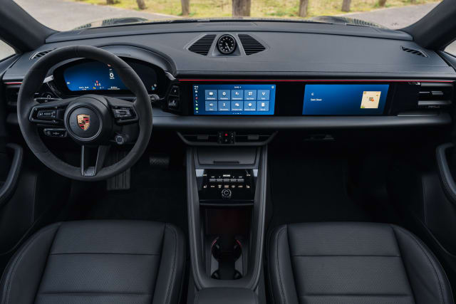 PORSCHE Macan Electric 2024 used car