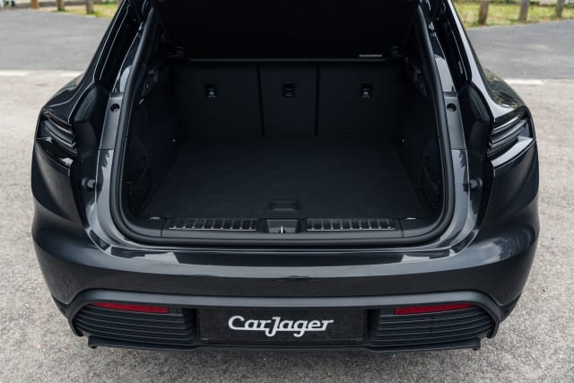 PORSCHE Macan Electric 2024 used car