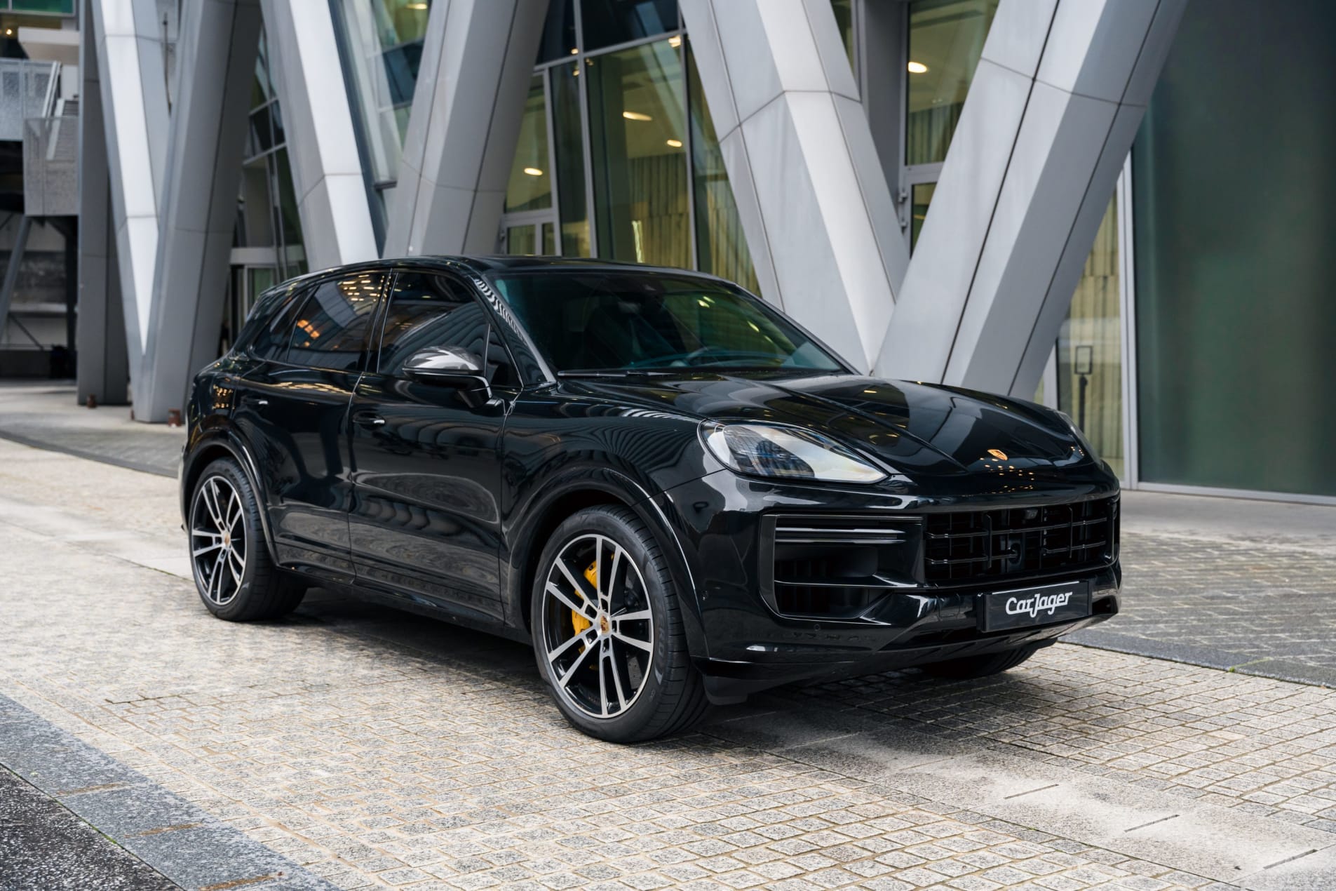 PORSCHE Cayenne IV Turbo Hybrid 2024