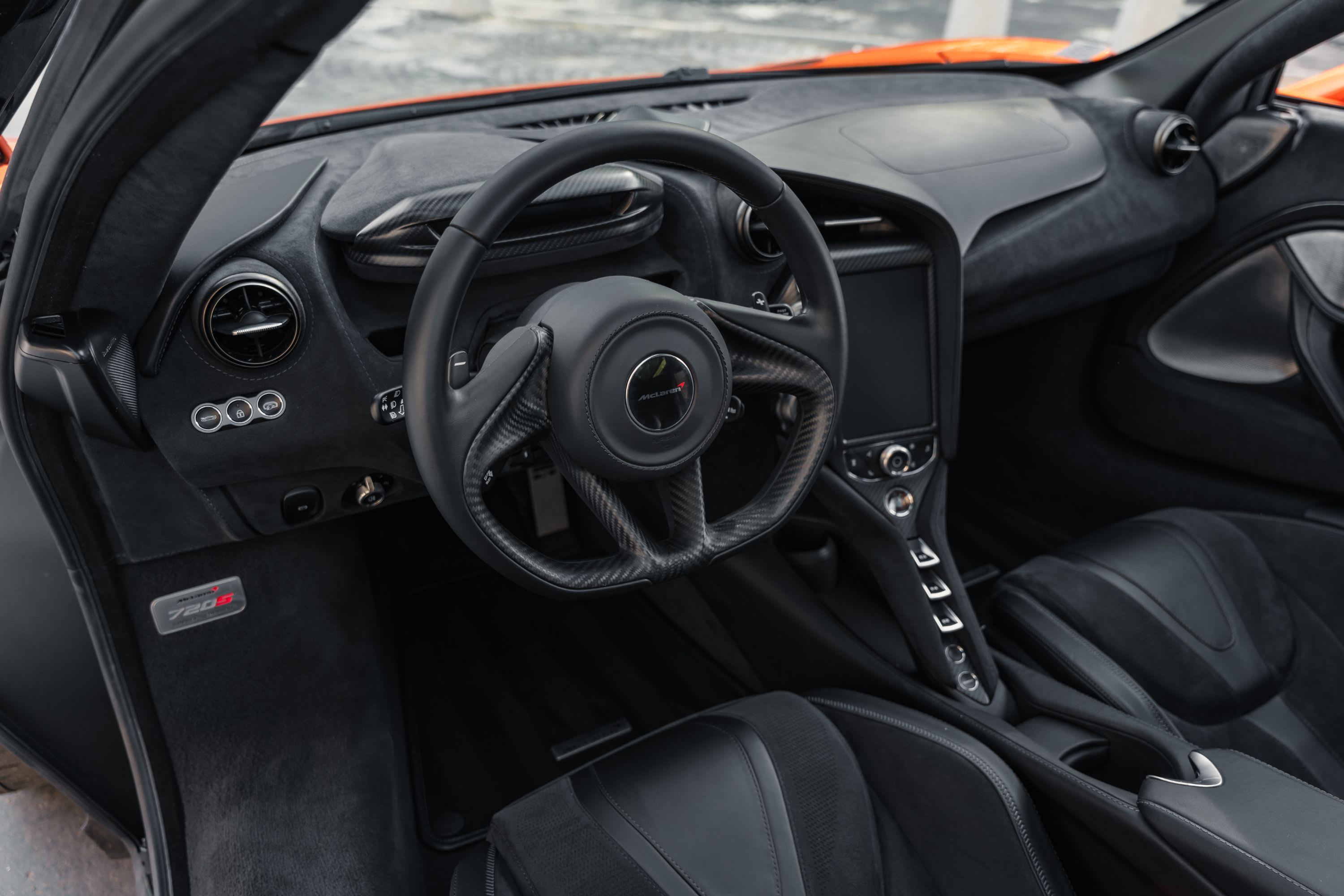 MCLAREN 720s 2017 used interior (1)