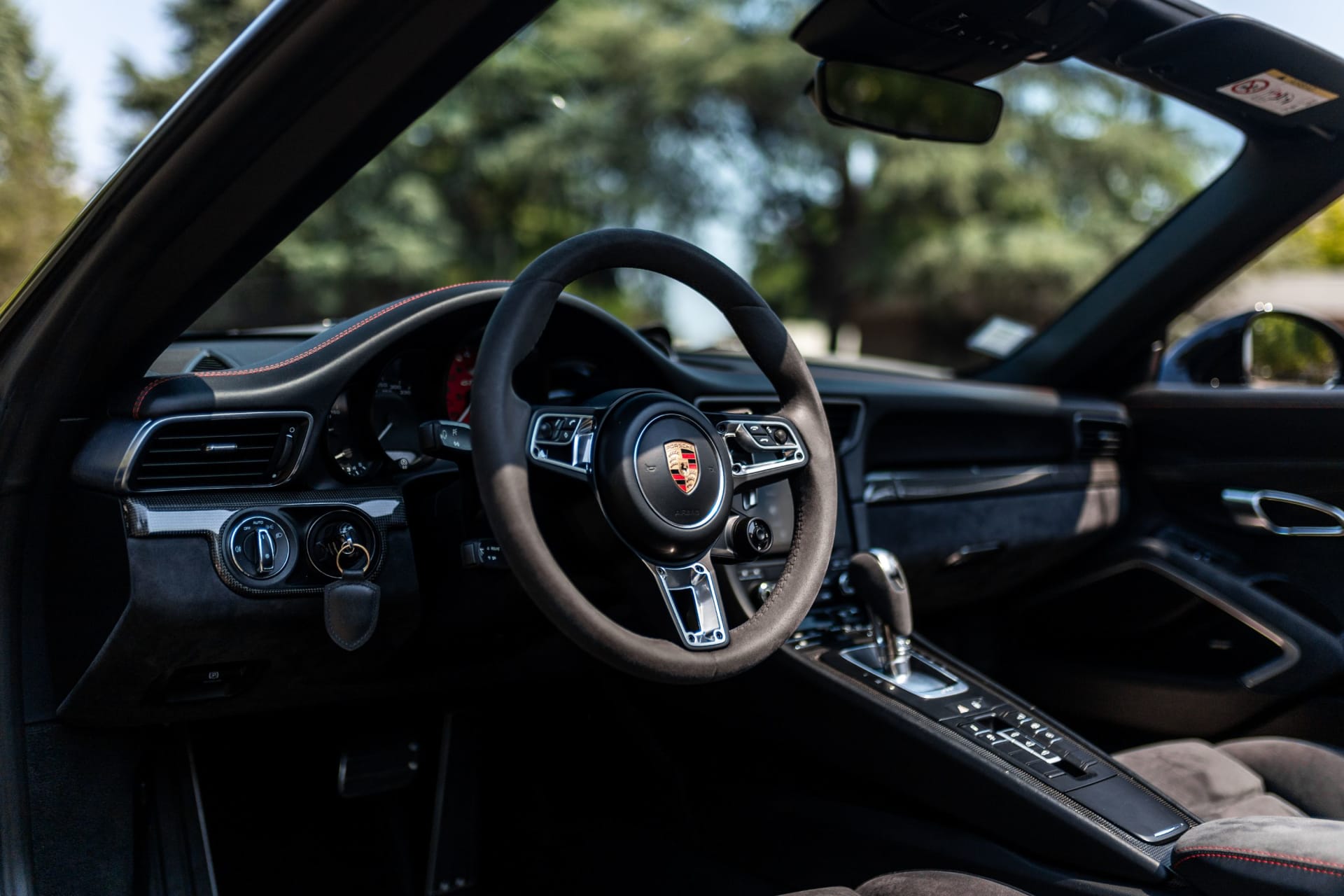 Porsche 911 991.2 Carrera 4 Gts