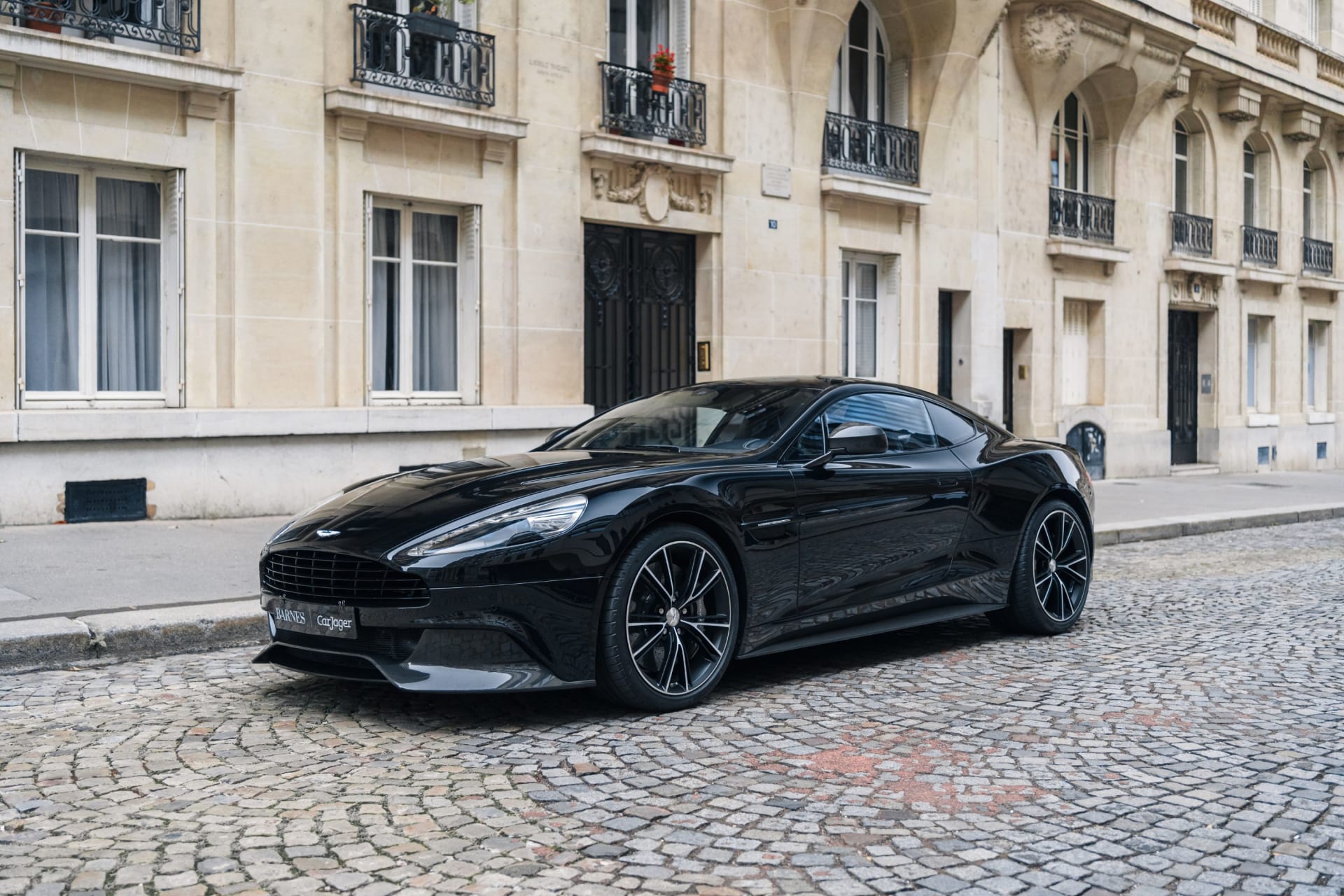 Aston Martin Vanquish 2nd Generation V12