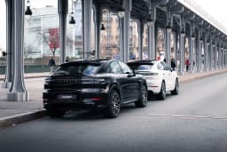 PORSCHE Cayenne  Hybrid 2023