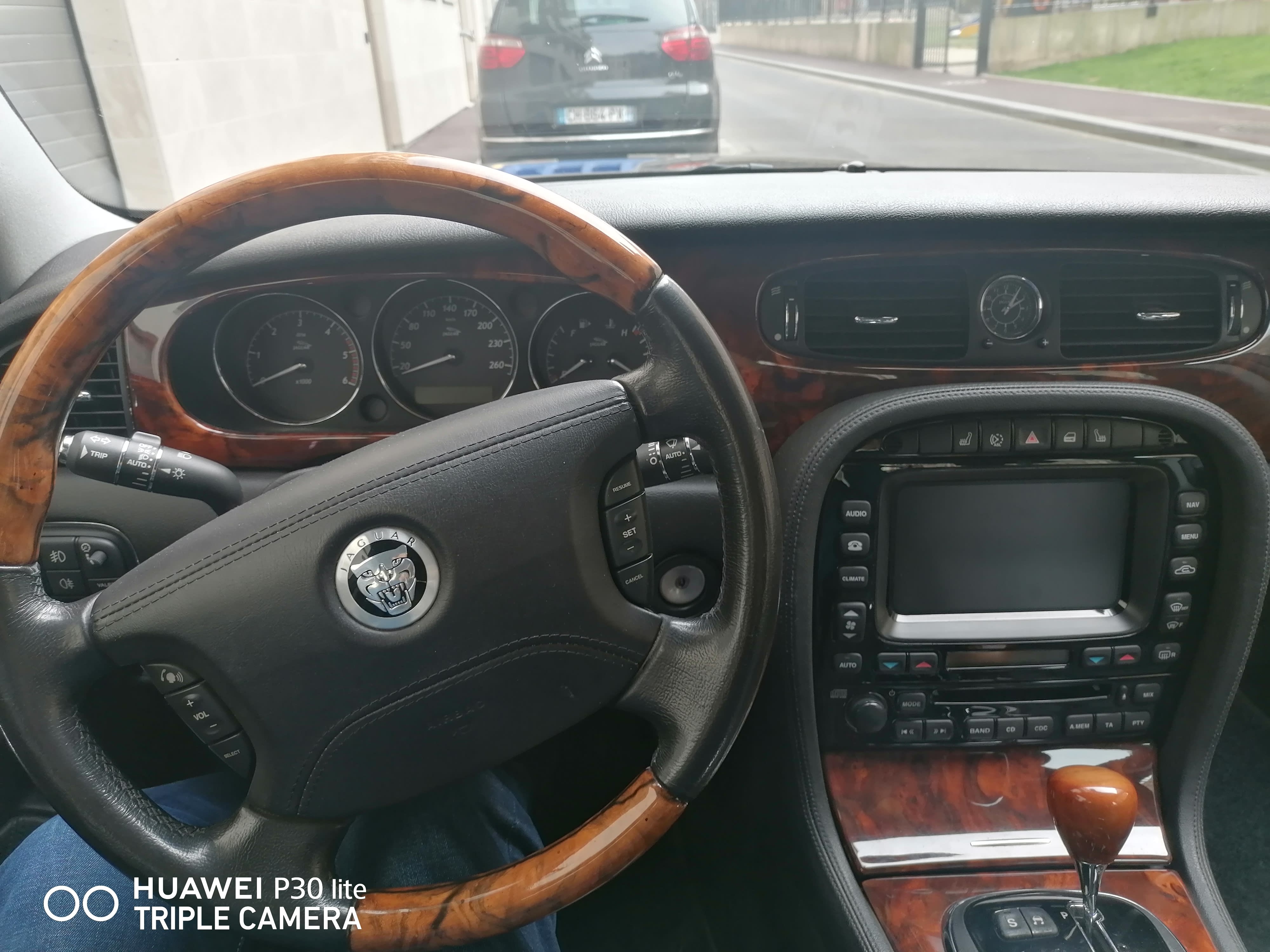 JAGUAR Xj6 X350 2008 used interior (1)