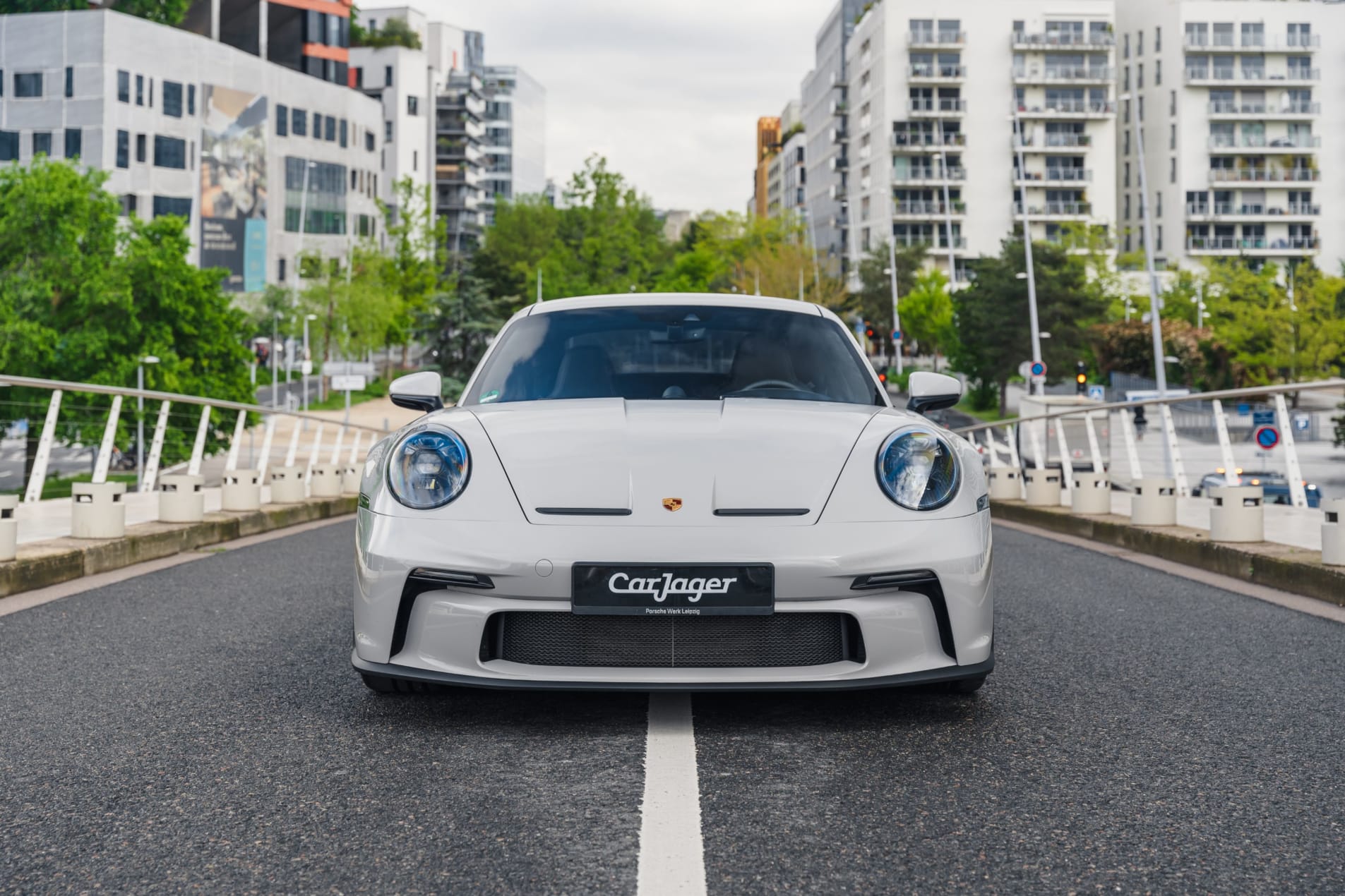 PORSCHE 911 992 GT3 Touring 2021