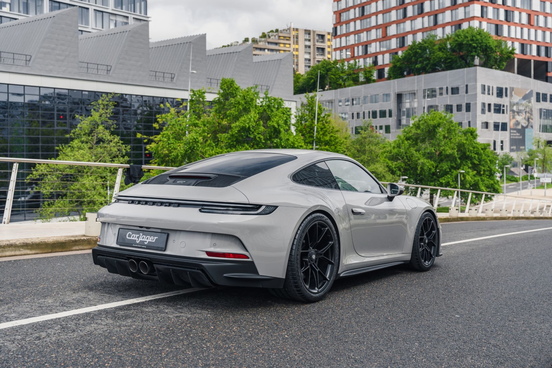 PORSCHE 911 992 GT3 Touring 2021