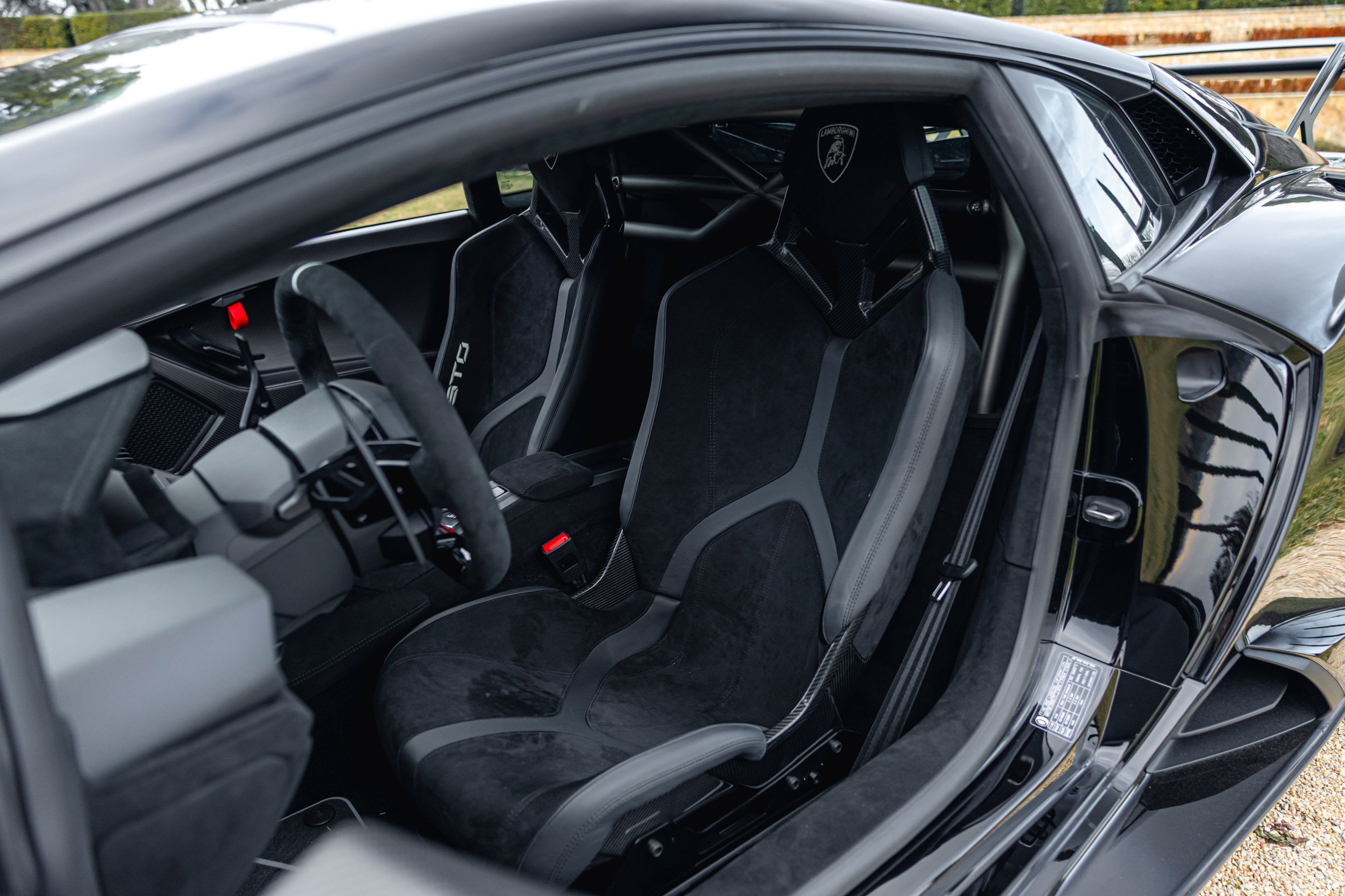 LAMBORGHINI Huracán 2023 used interior (1)