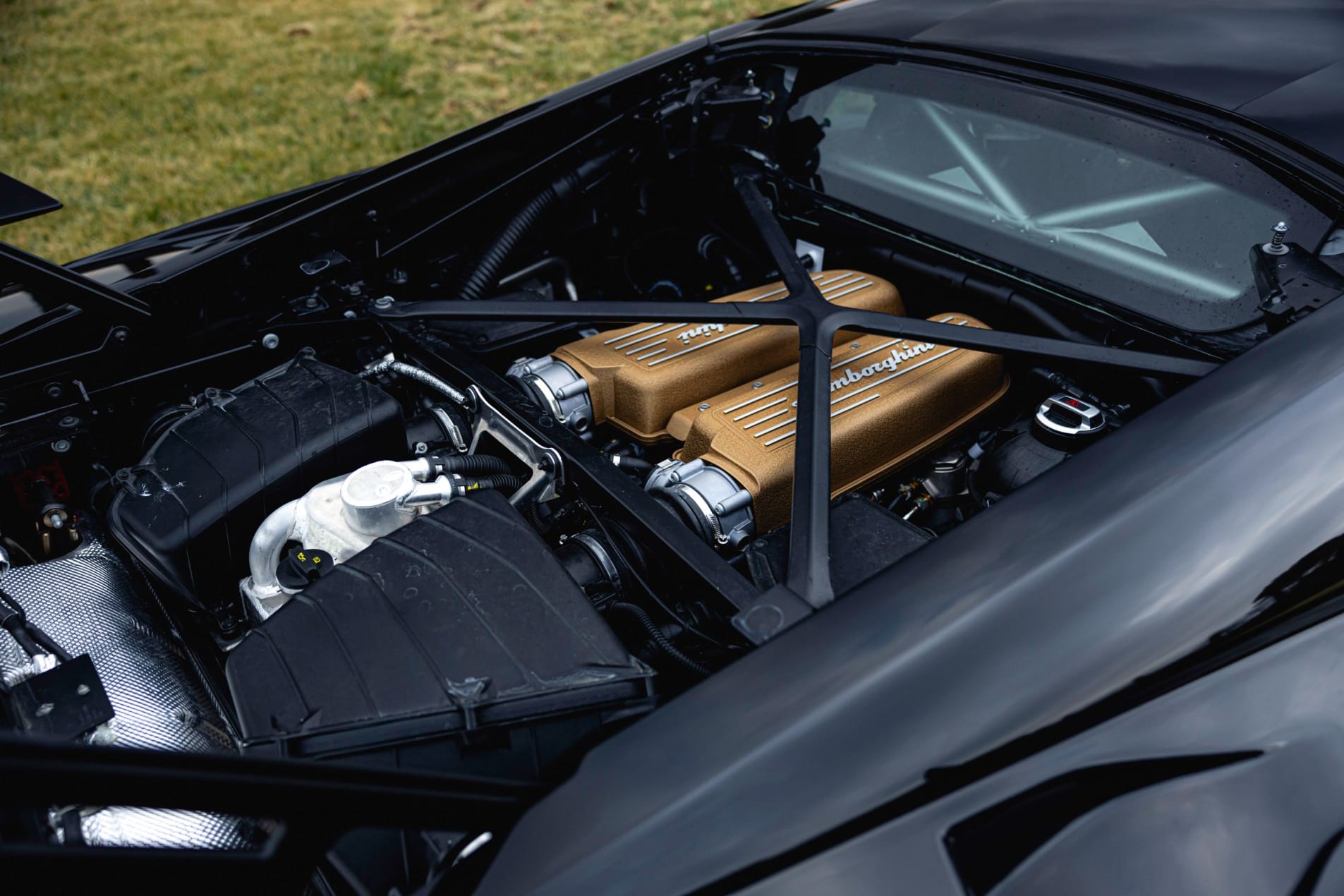 LAMBORGHINI Huracan STO 2023