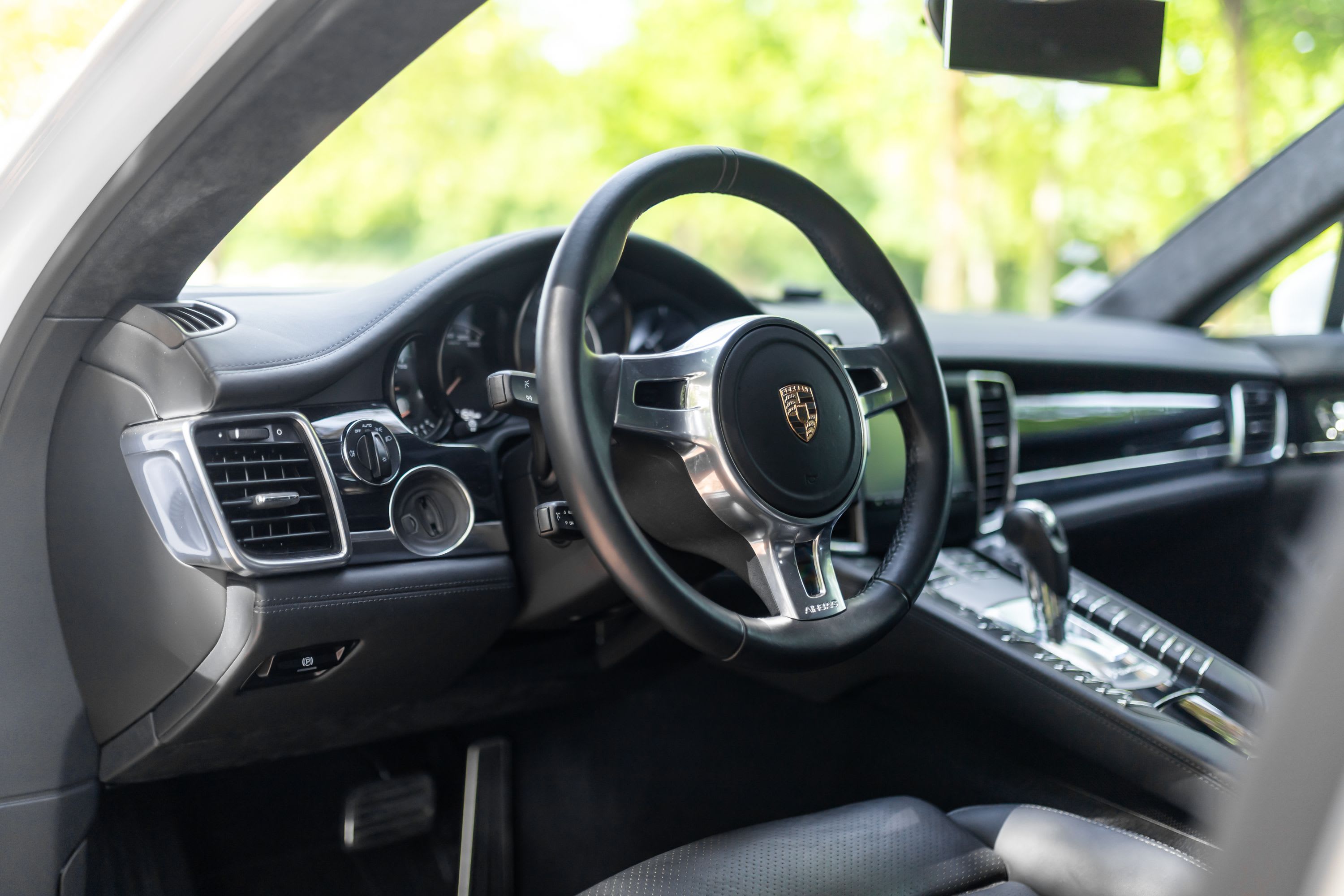 PORSCHE Panamera G1 Gts 2013 occasion intérieur (1)