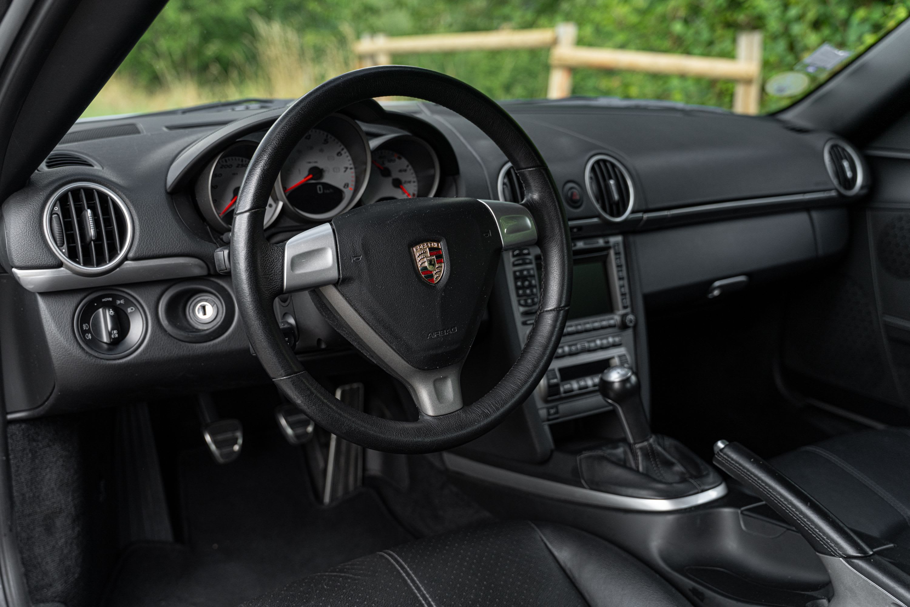 PORSCHE Cayman 987.1 S 2006 used interior (1)