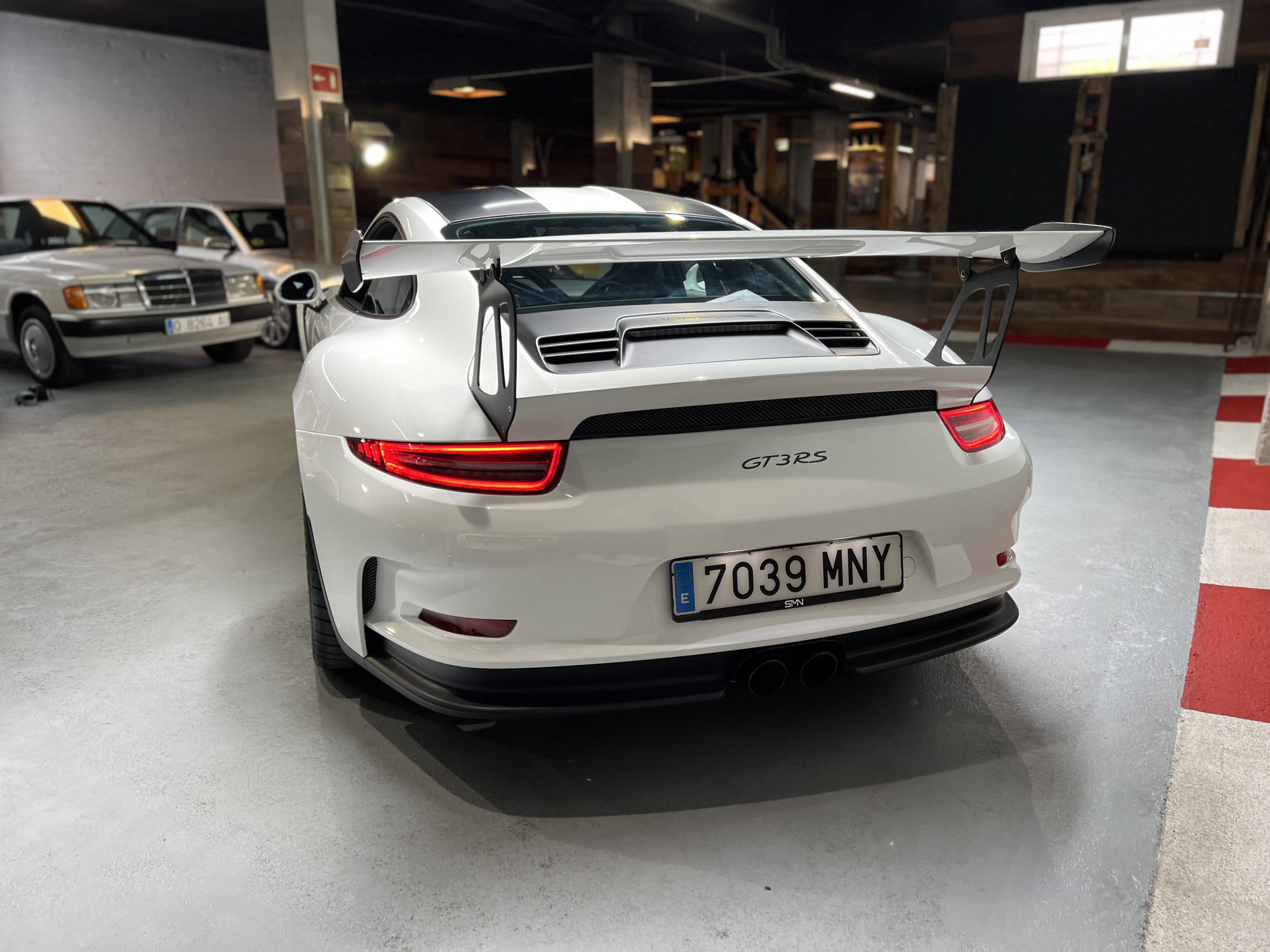 PORSCHE 911 991.1 Gt3 Rs 2016 occasion extérieur (2)