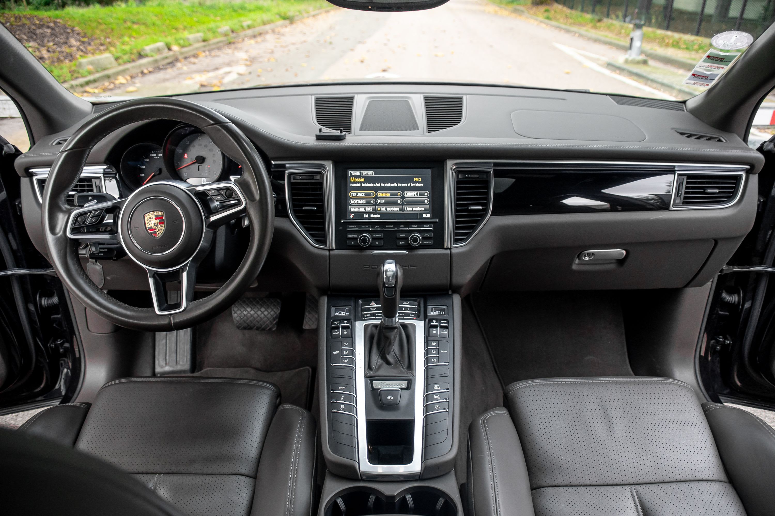 PORSCHE Macan S 2014 used interior (1)