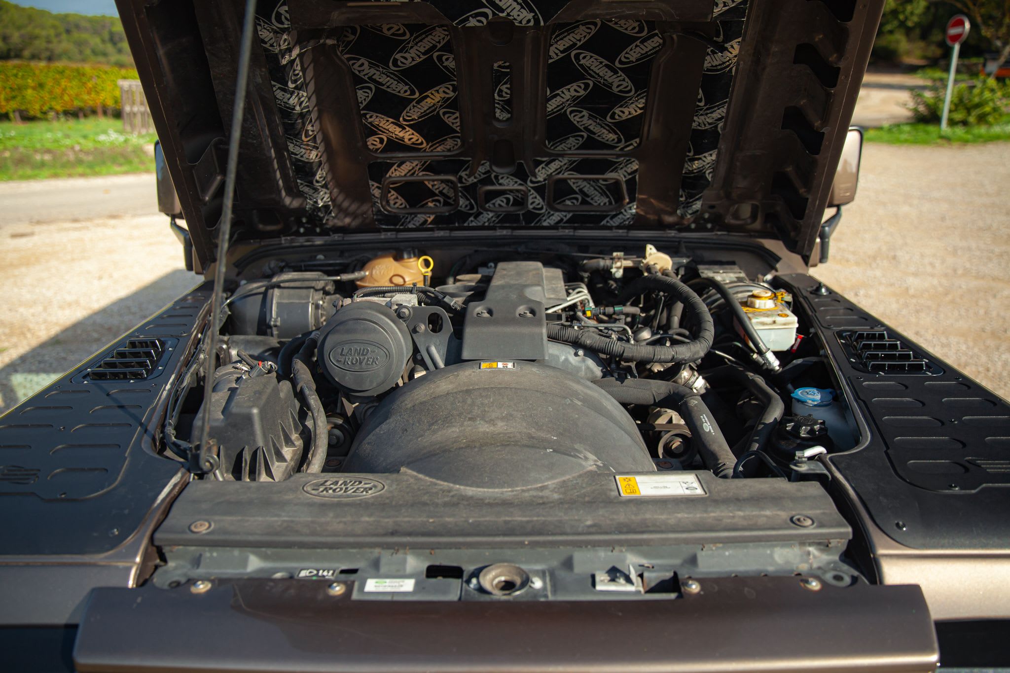 LAND ROVER Defender   2011 occasion mécanique (1)