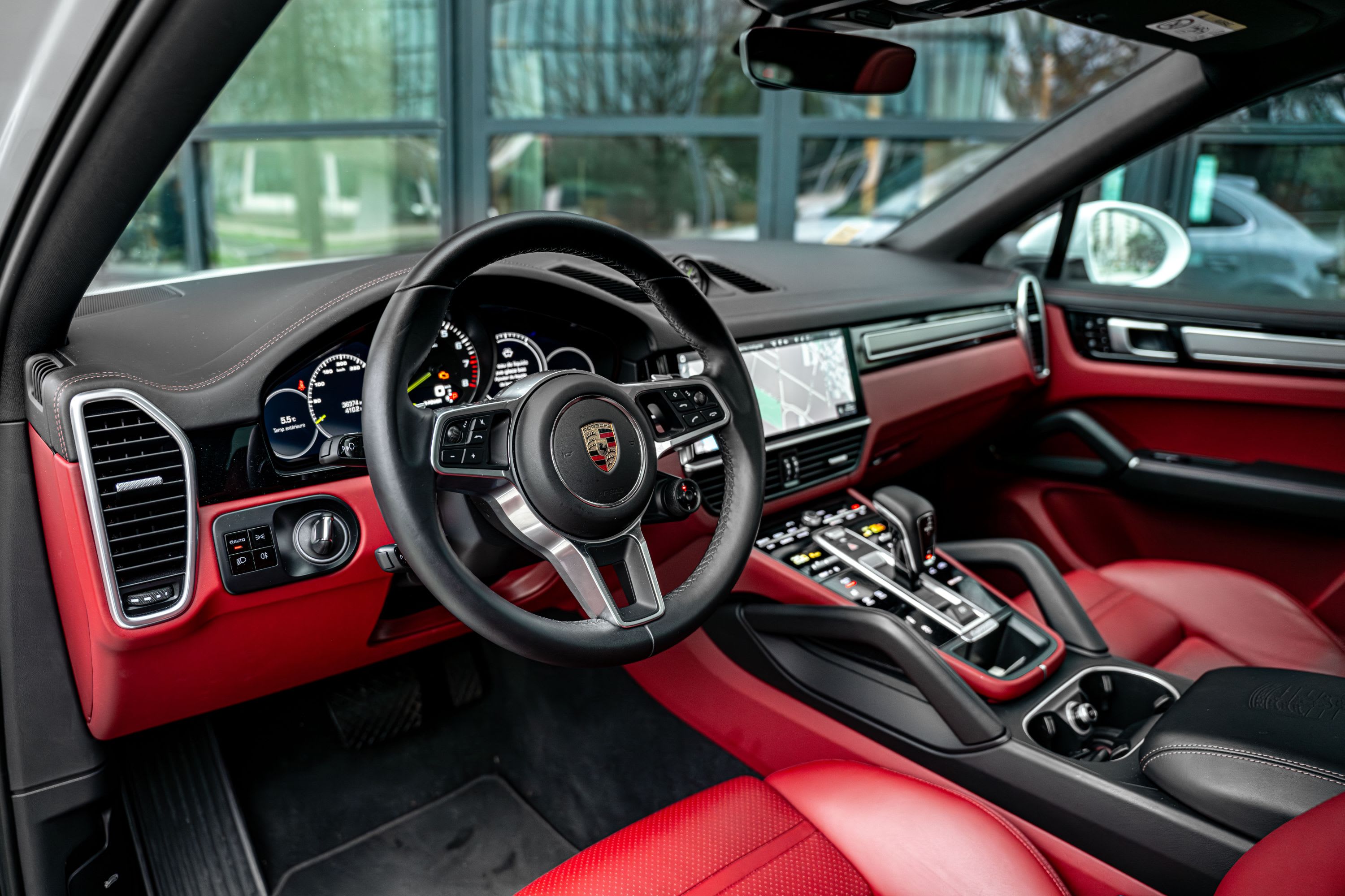 PORSCHE Cayenne E3 E-hybrid 2020 used interior (1)