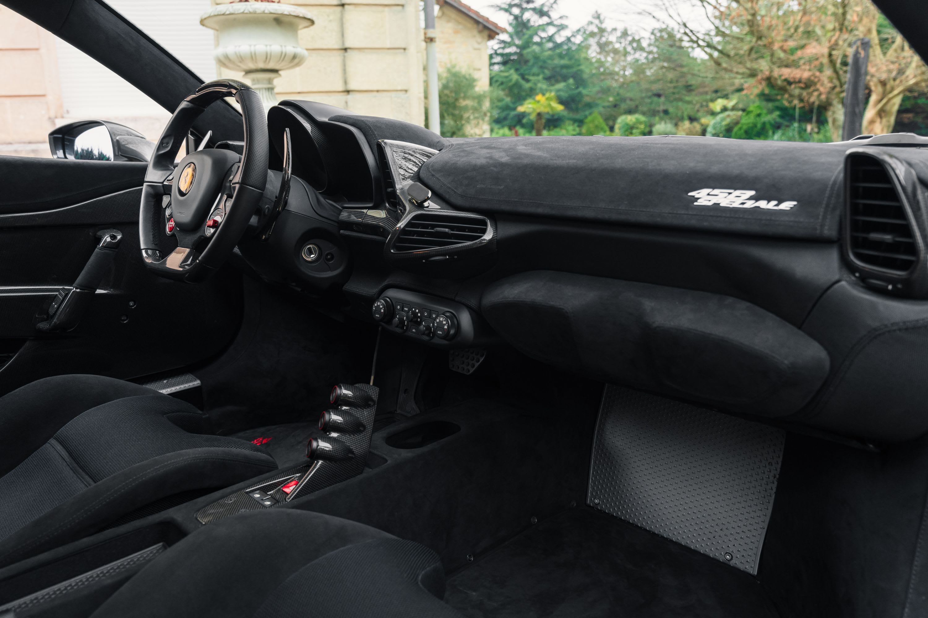 FERRARI 458 Speciale 2014 occasion intérieur (1)