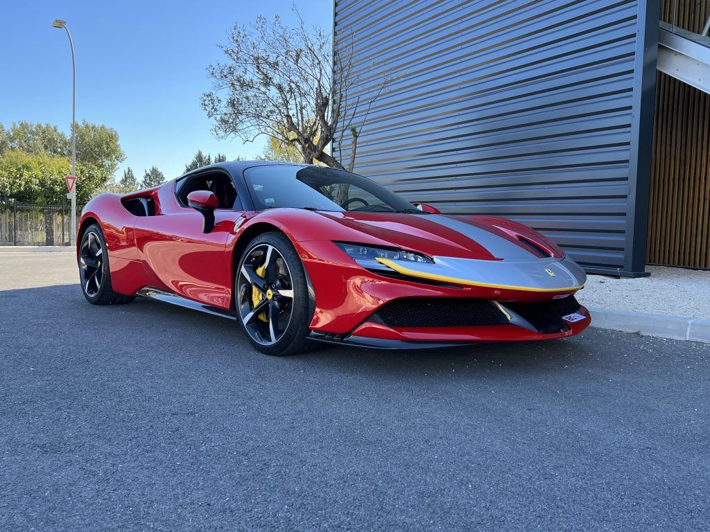 FERRARI Sf90   2022 occasion intérieur (1)