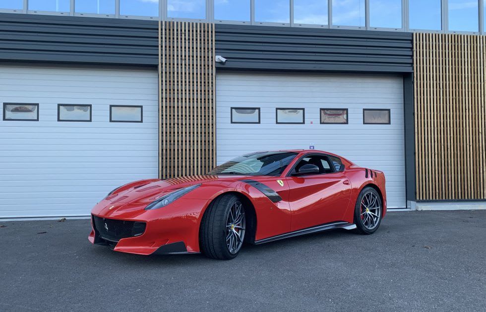Ferrari F12 Tdf 