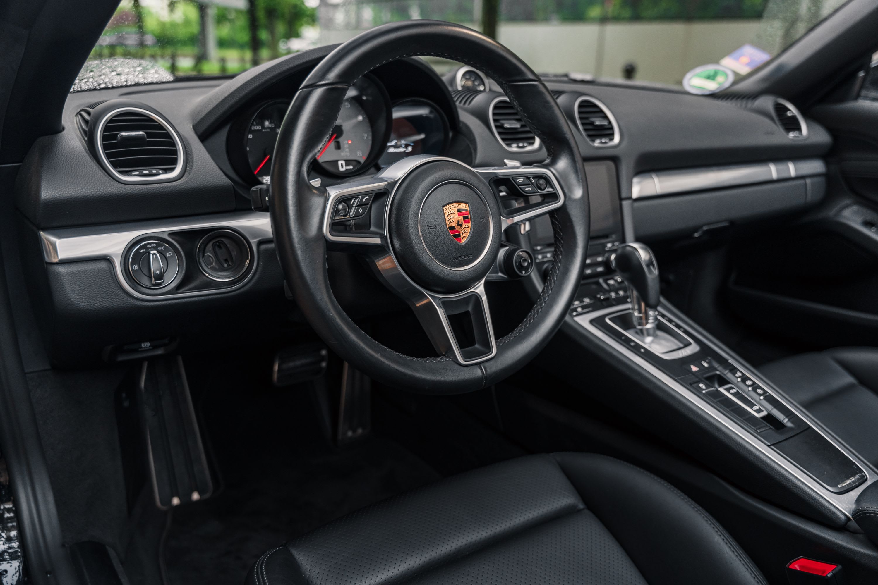 PORSCHE Boxster 718 S 2018 occasion intérieur (1)