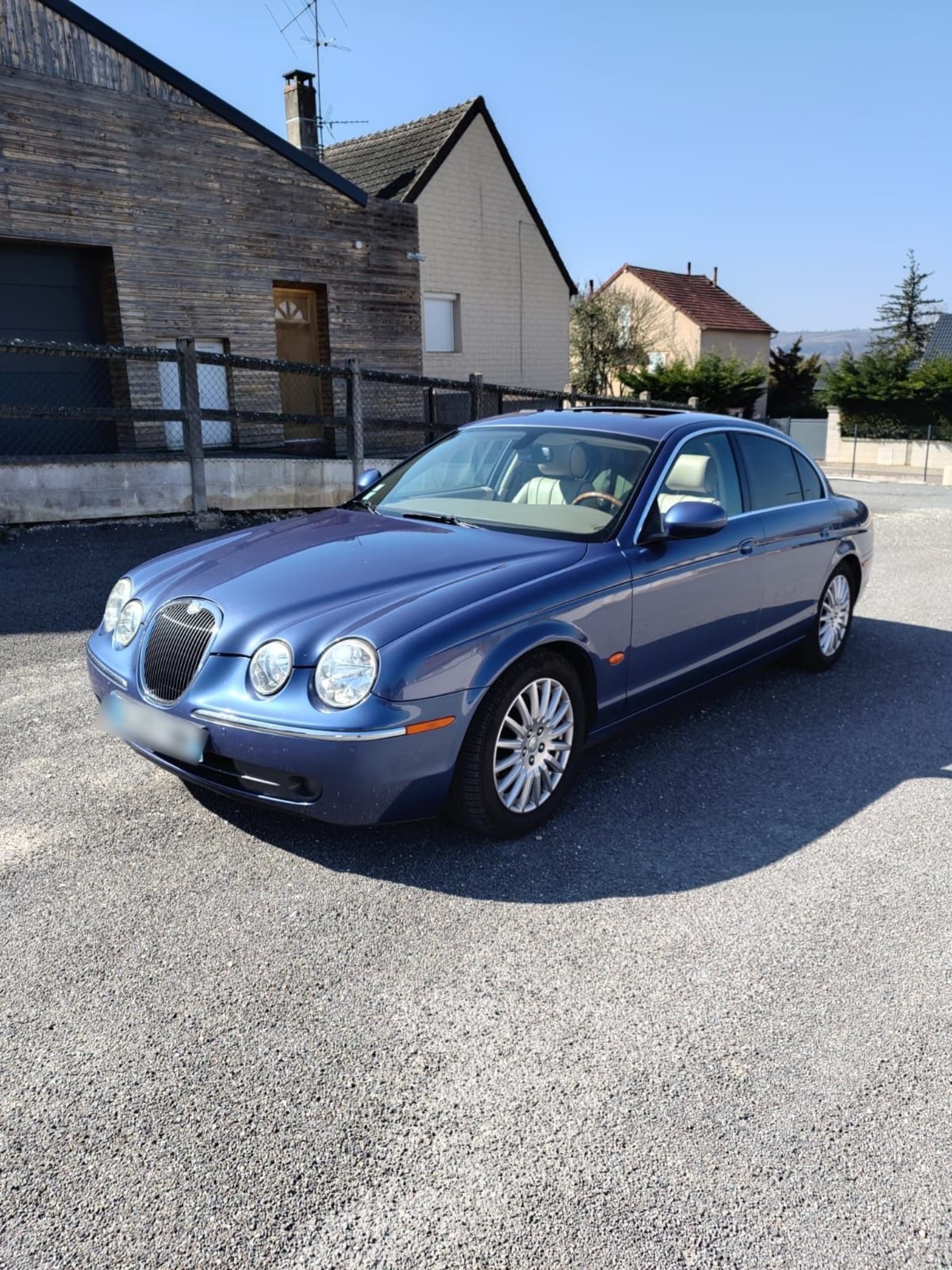 Jaguar S-type  