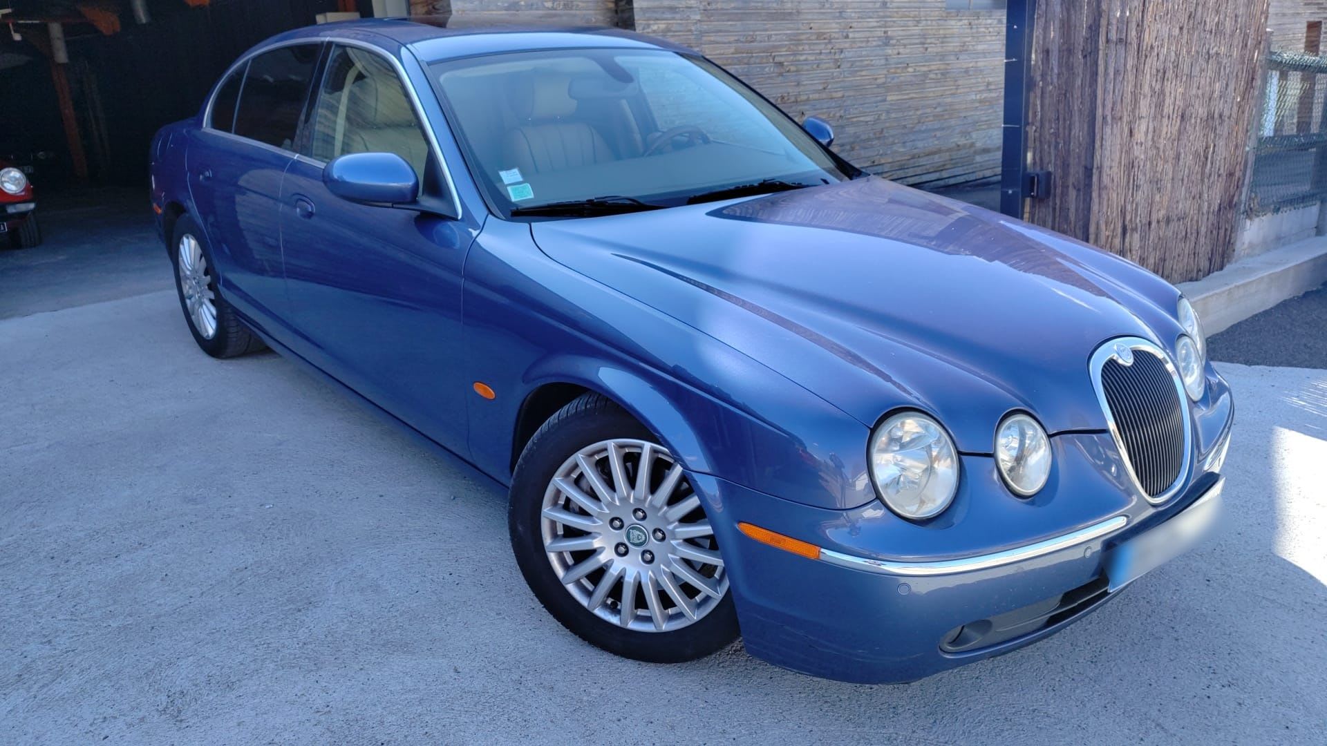 Jaguar S-type  