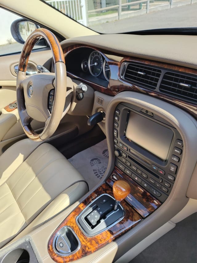 Jaguar S-type