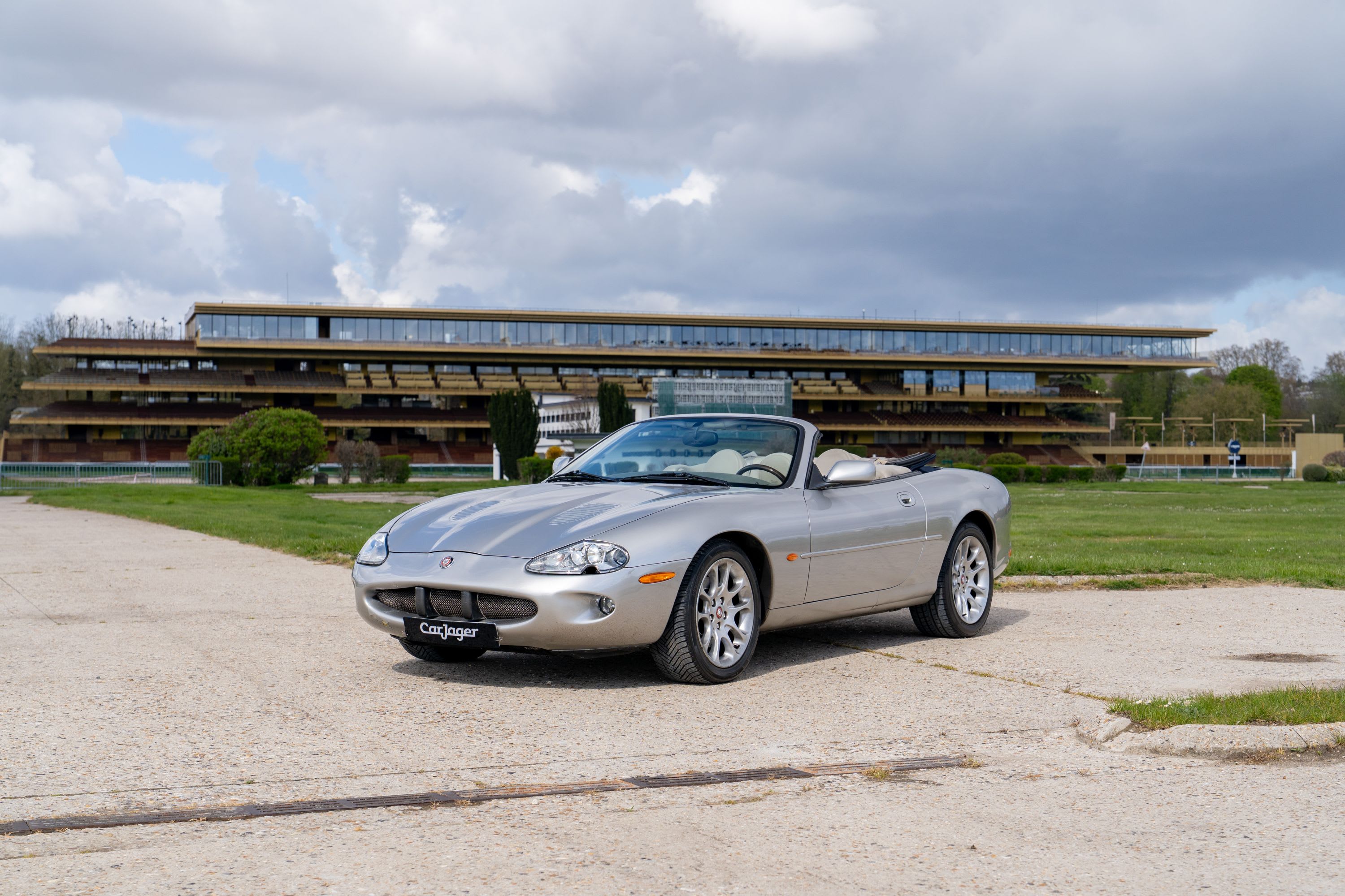 JAGUAR Xkr X100 1999 occasion vidéo (1)