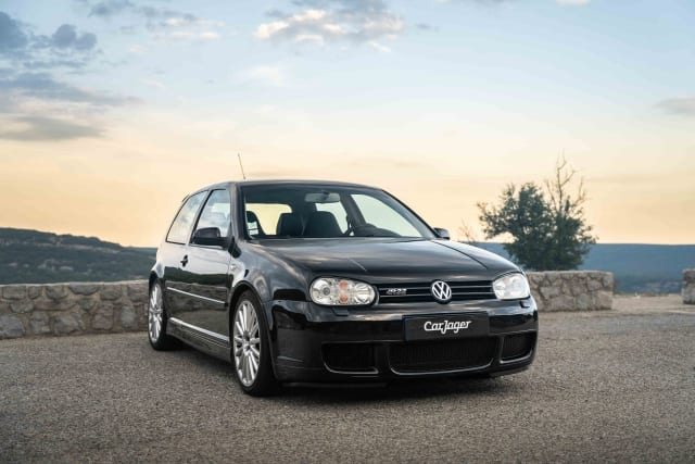 VOLKSWAGEN Golf  R32 2003 used