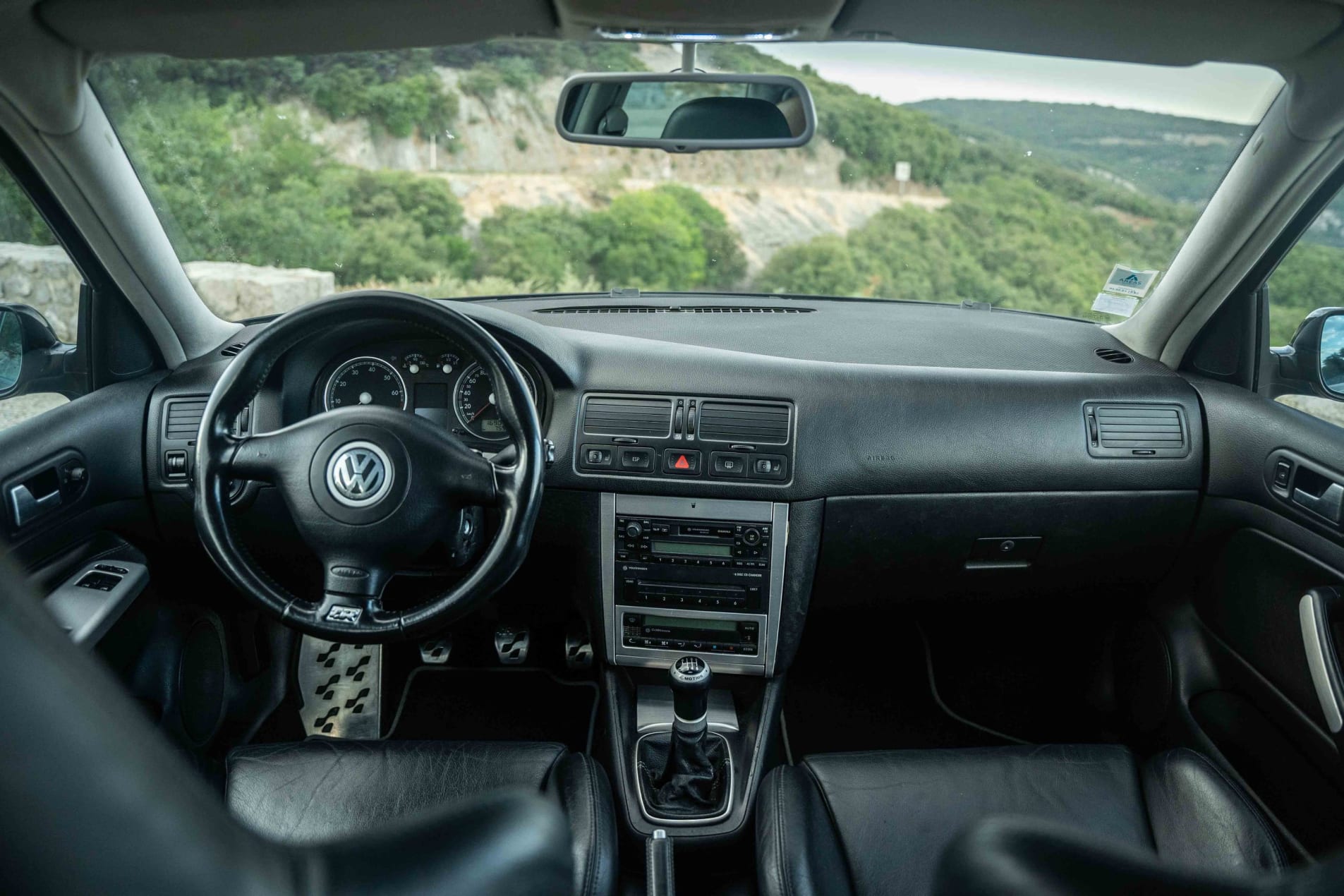 VOLKSWAGEN Golf 4 (iv)  R32 coupé hatchback 2003