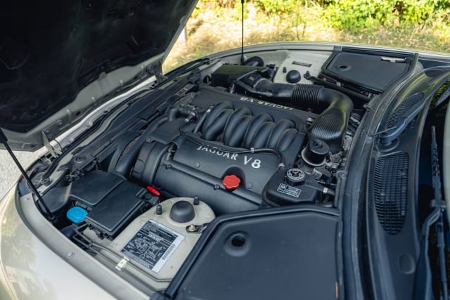 JAGUAR Xk8 X100 4.0 Cabriolet 1998 occasion