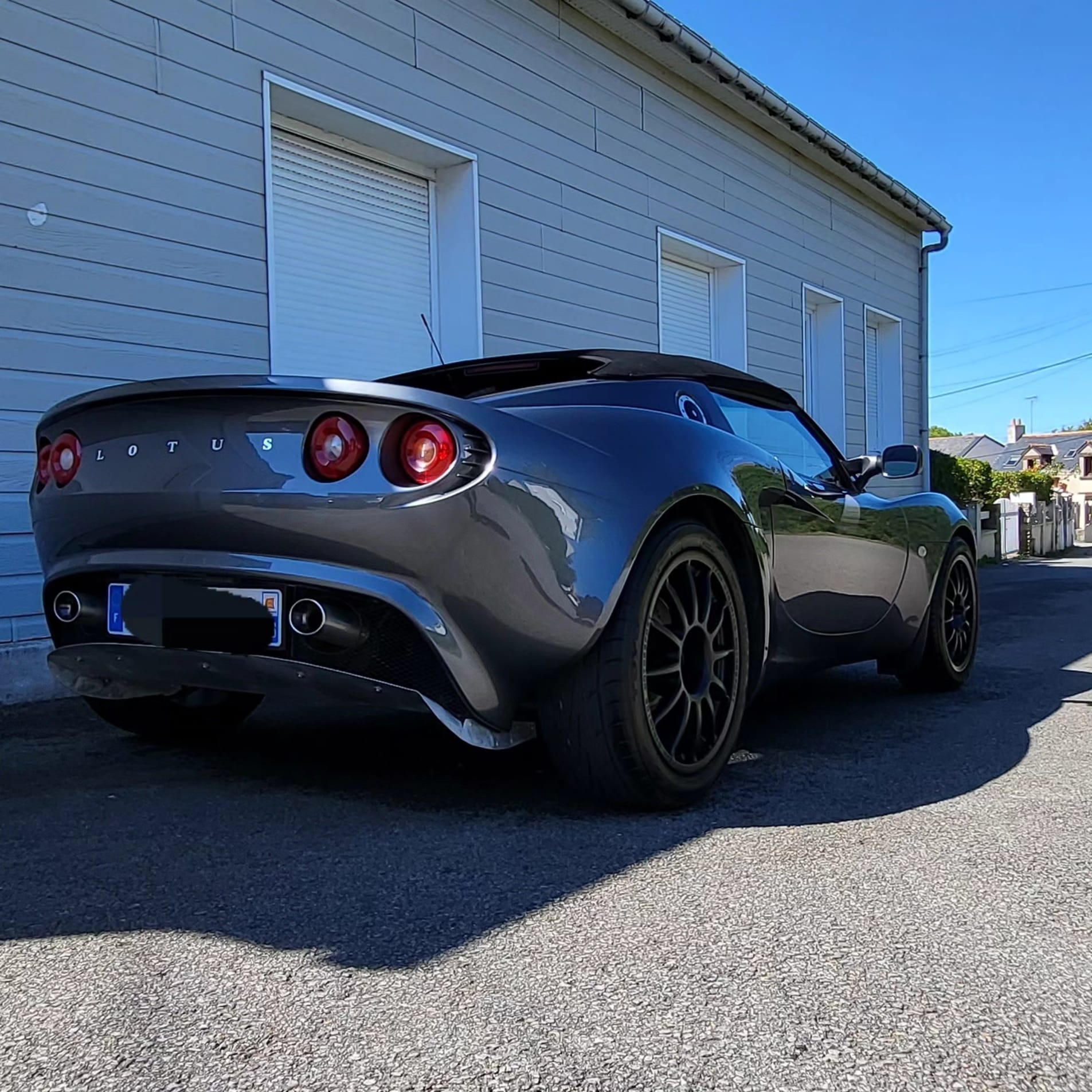 LOTUS Elise series 2 2003