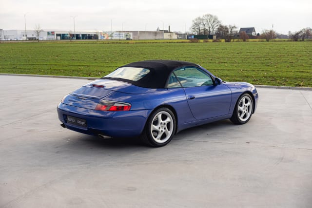 Porsche 911 996 Carrera Cabriolet