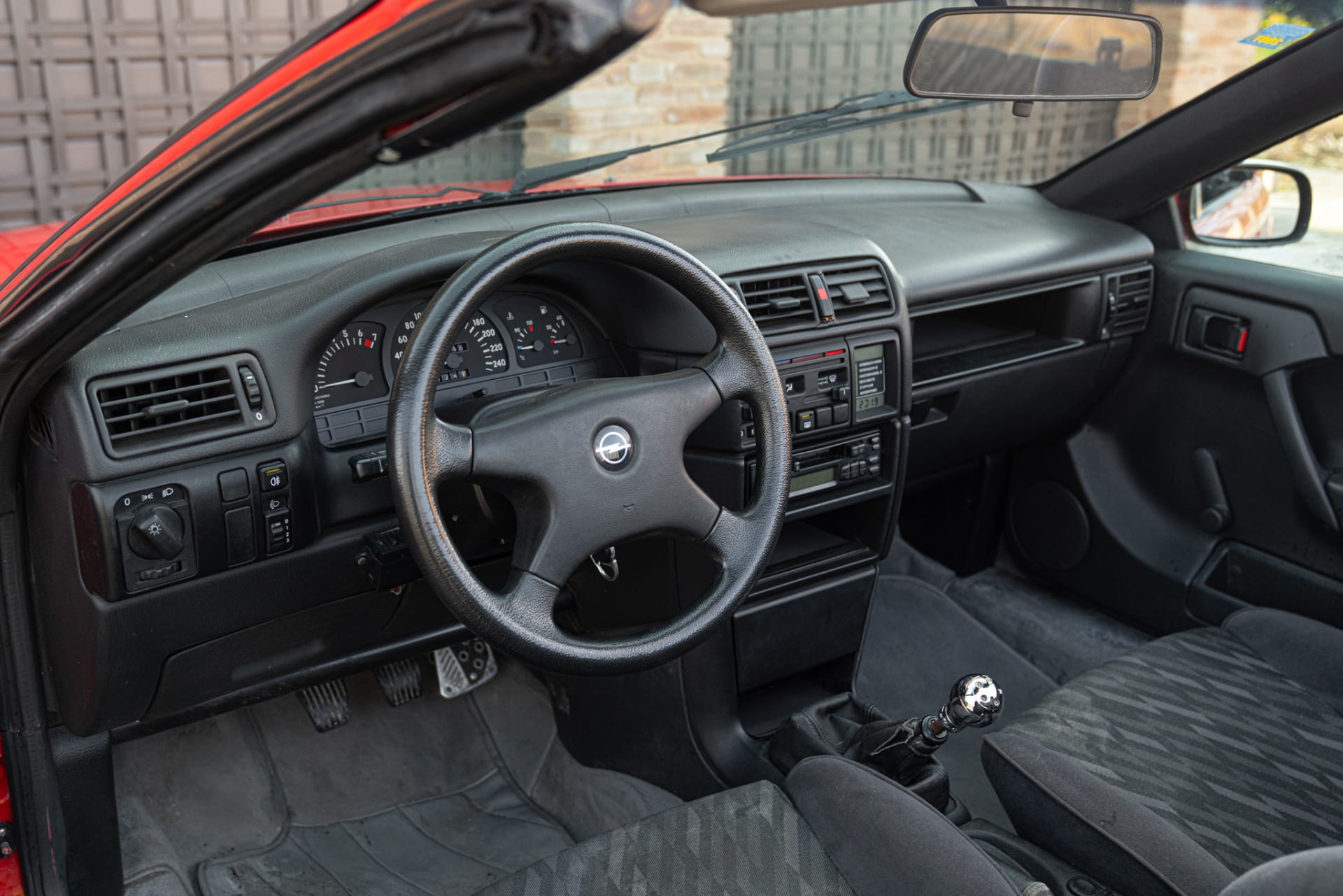 OPEL Cabriolet/roadster  Calibra Piecha  1993 occasion intérieur (1)