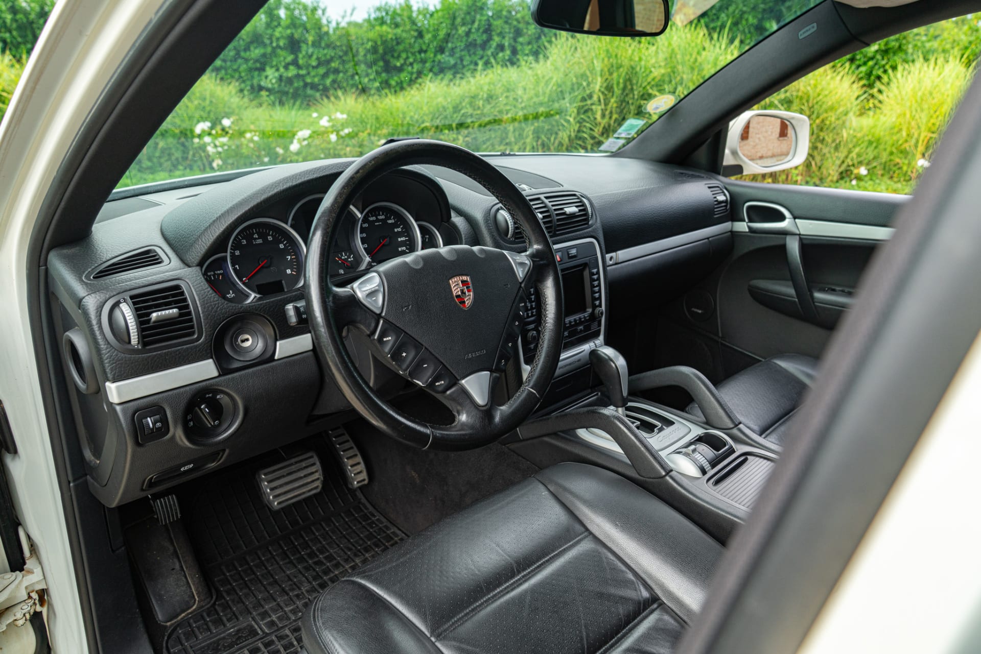 Porsche Cayenne  S